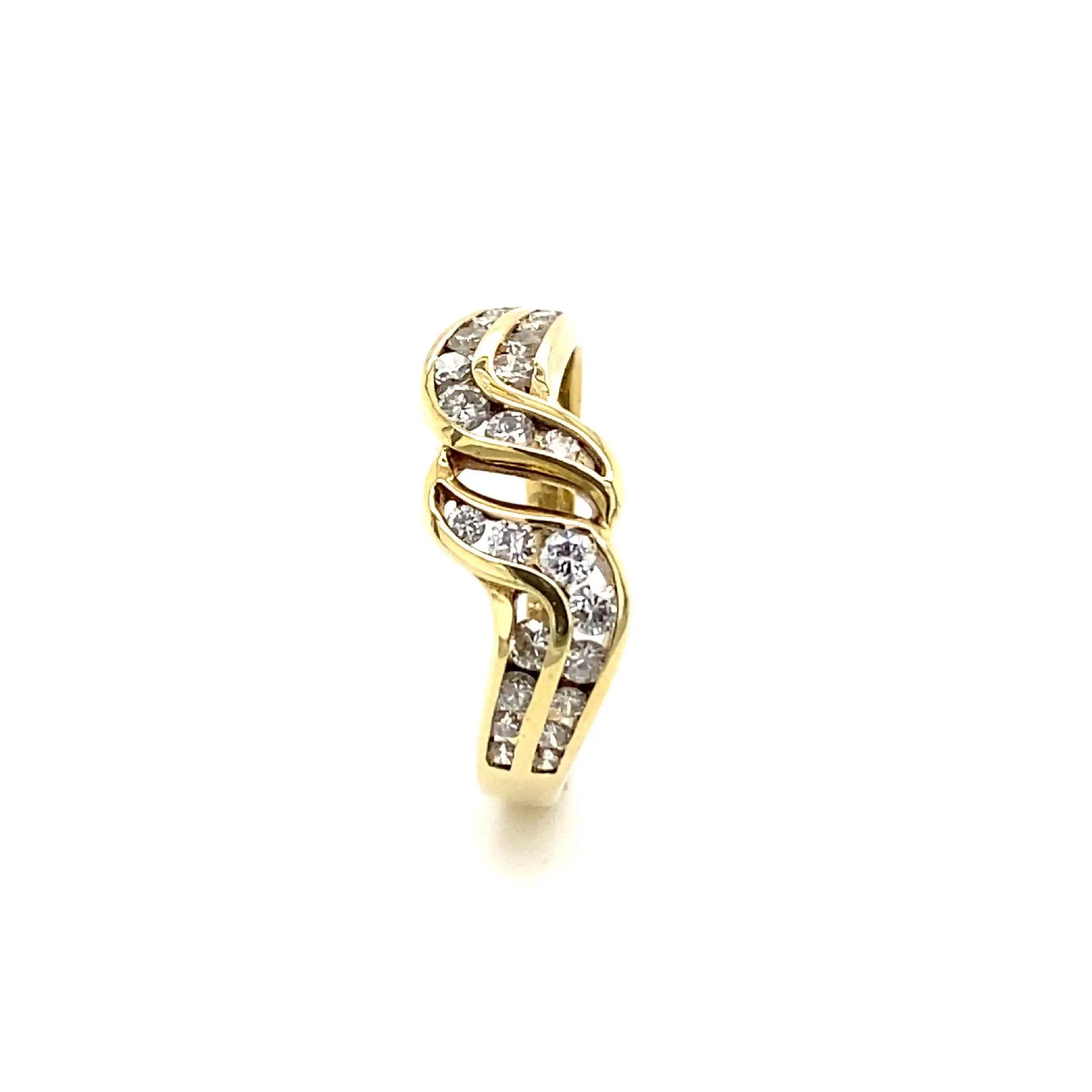 Ring Gelbgold mit Brillanten, graviert mit 0,59ct. Ring Gelbgold mit Brillanten, graviert mit 0,59ct.