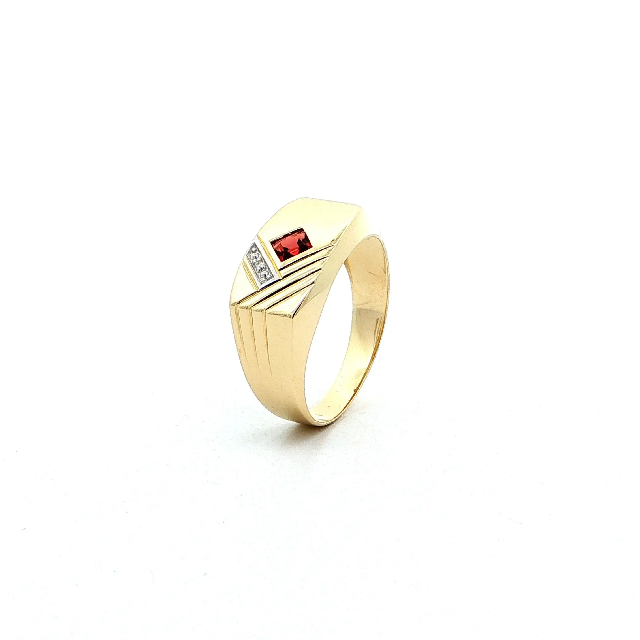 Ring Gelbgold mit orangenem Farbstein & Diamant Ring Gelbgold mit orangenem Farbstein & Diamant