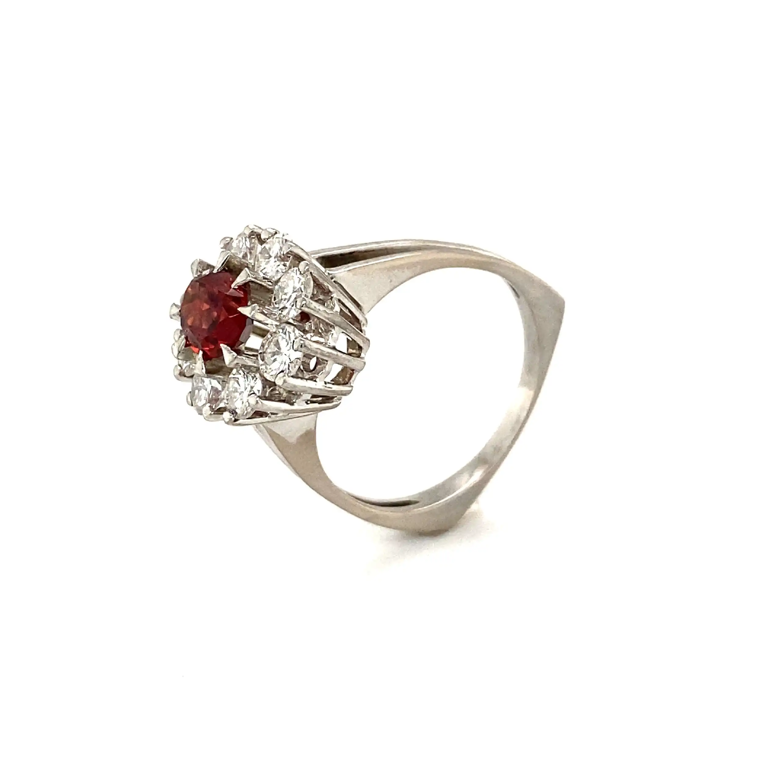 Ring Weißgold mit Rhodolith und Brillanten Ring Weißgold mit Rhodolith und Brillanten