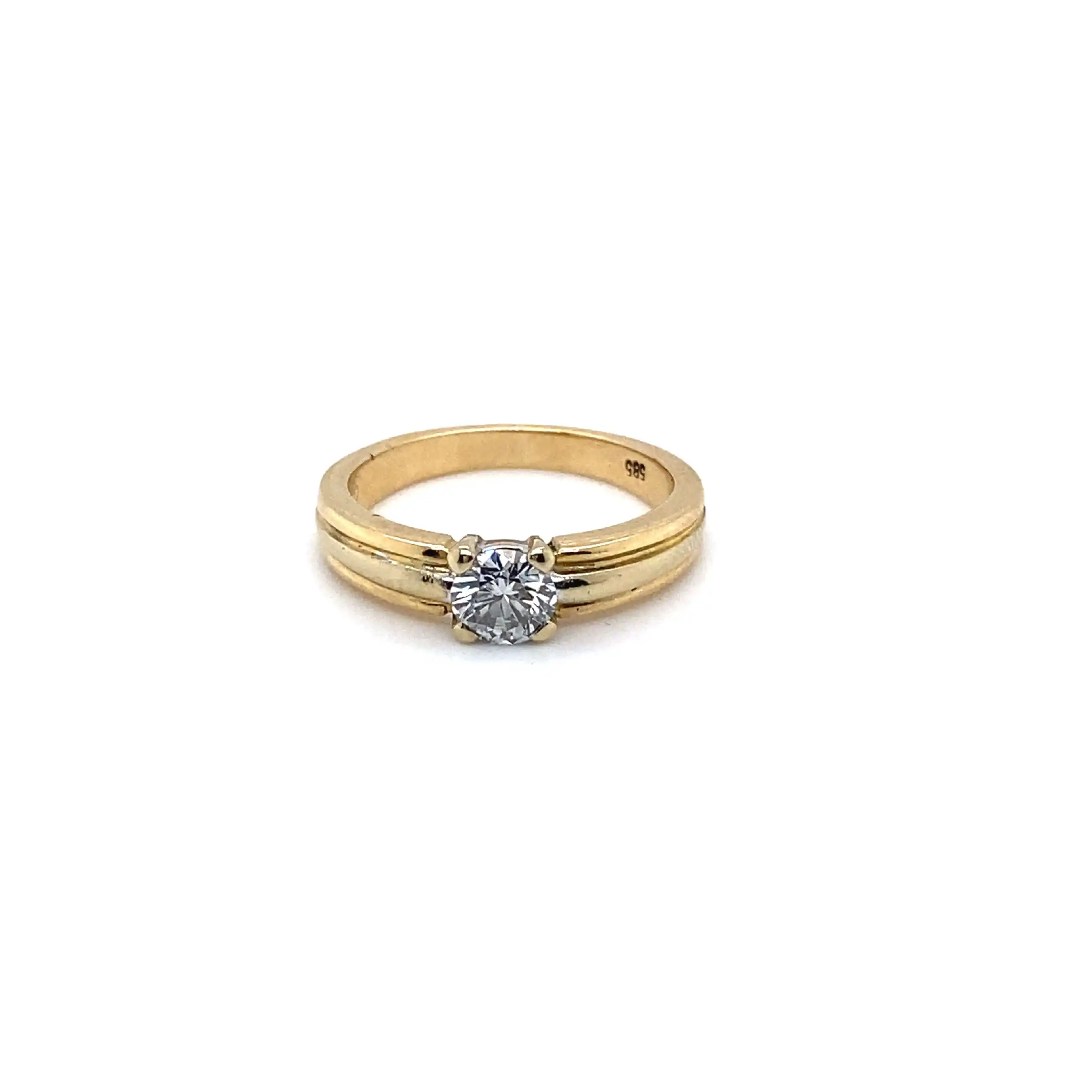 Solitärring Gelbgold mit Brillant, graviert mit 0,556ct Solitärring Gelbgold mit Brillant, graviert mit 0,556ct