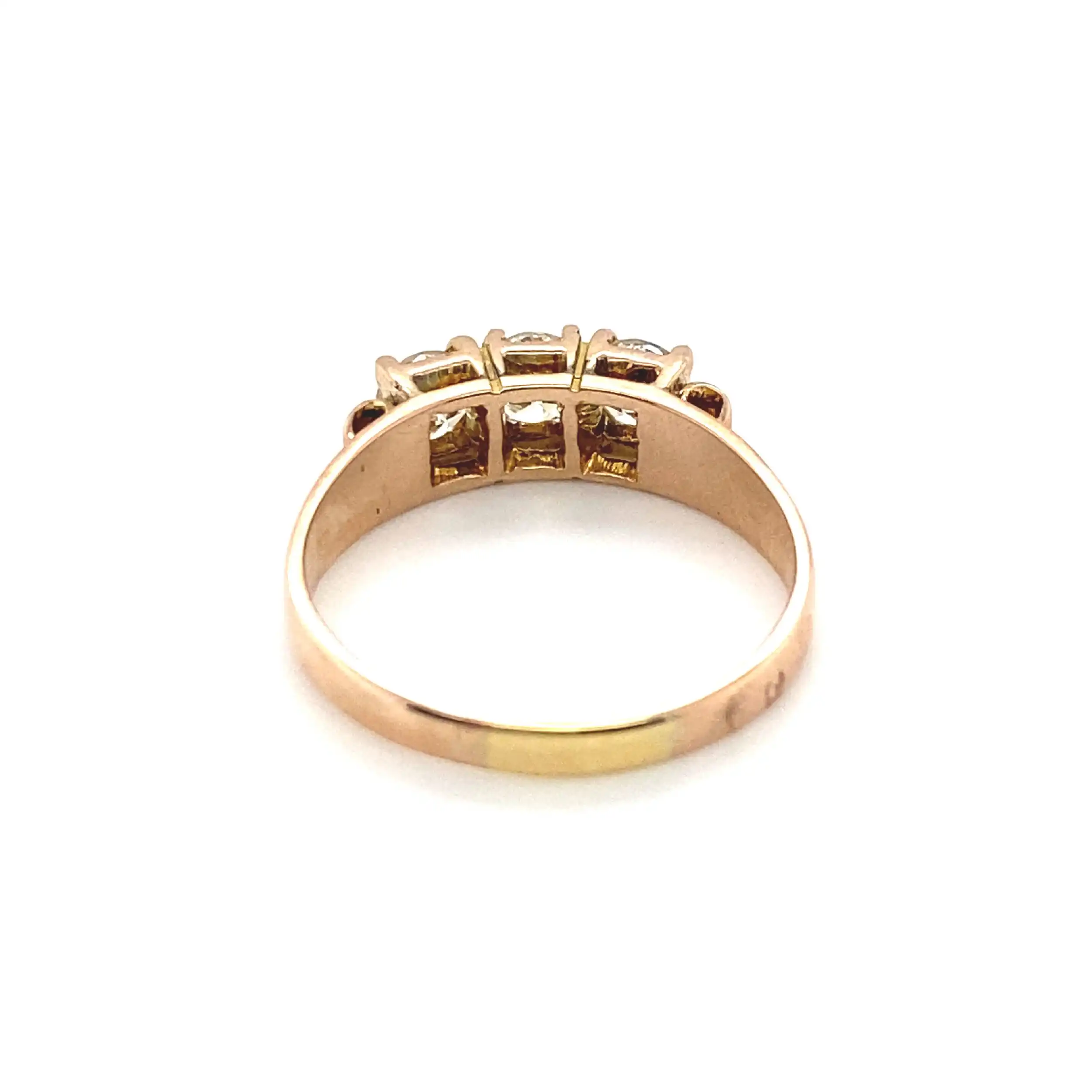 Ring Rotgold mit 3 Brillanten Ring Rotgold mit 3 Brillanten