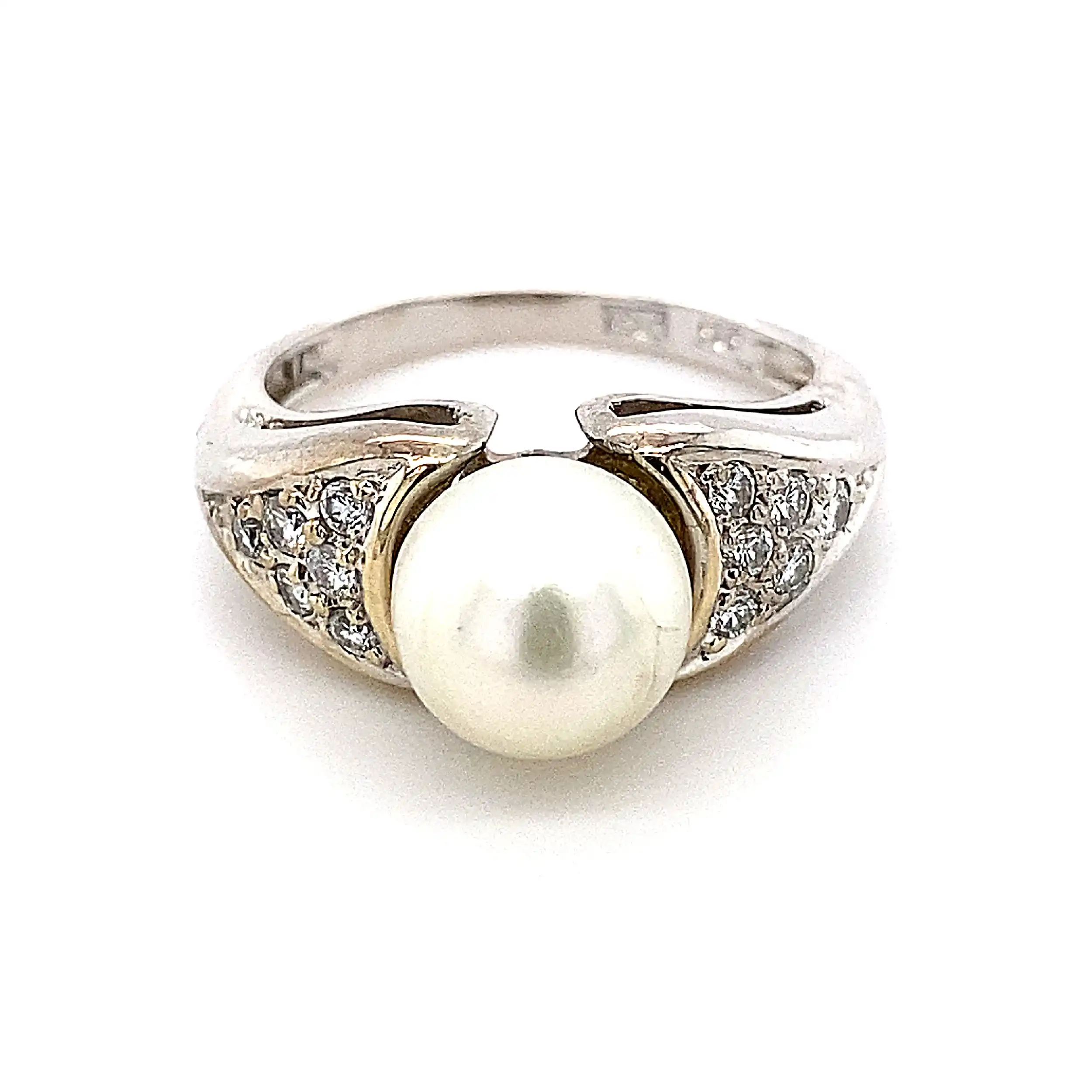 Ring Weißgold mit Perle und Brillanten Ring Weißgold mit Perle und Brillanten