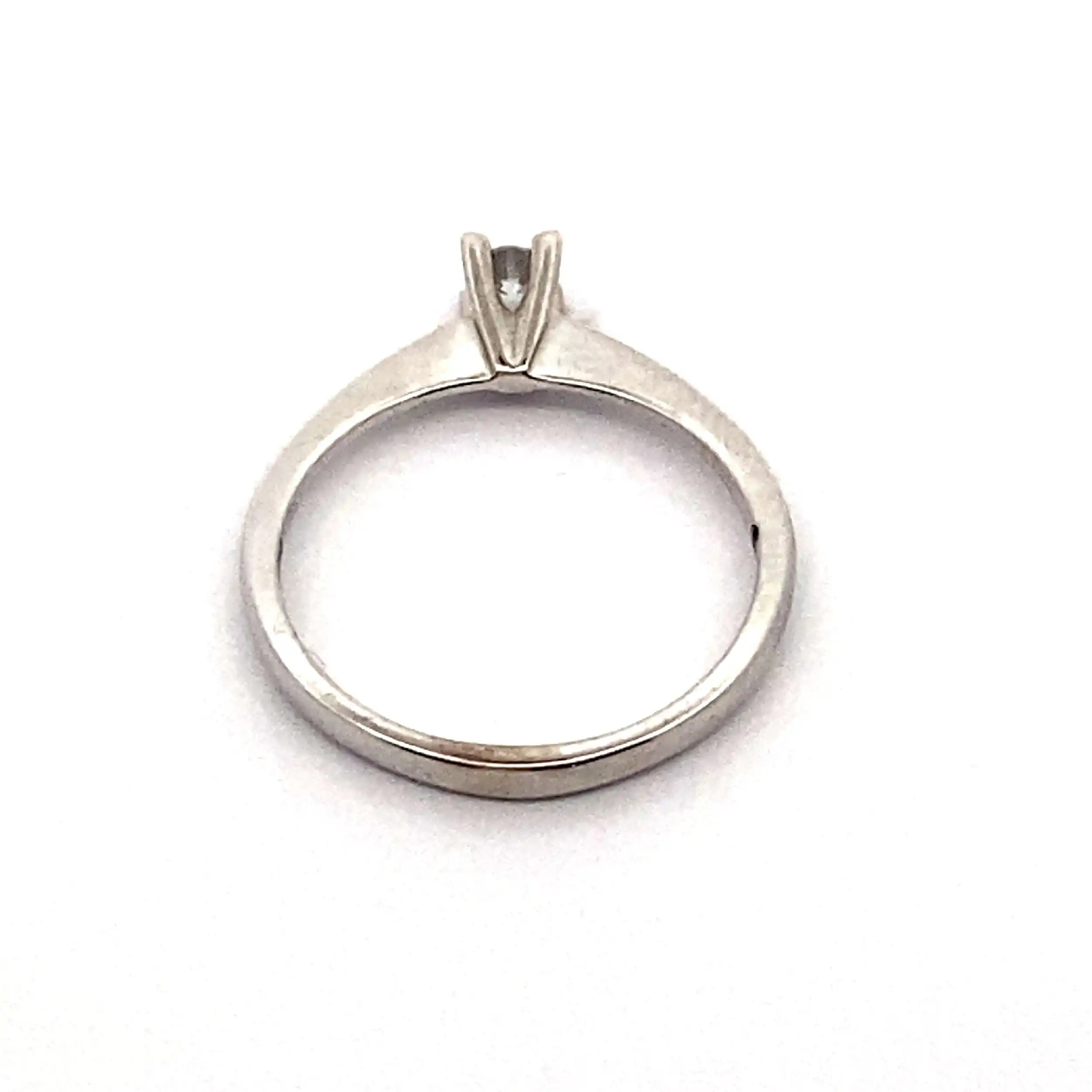 Ring Weißgold mit Brillant Solitär, graviert mit 0,09ct