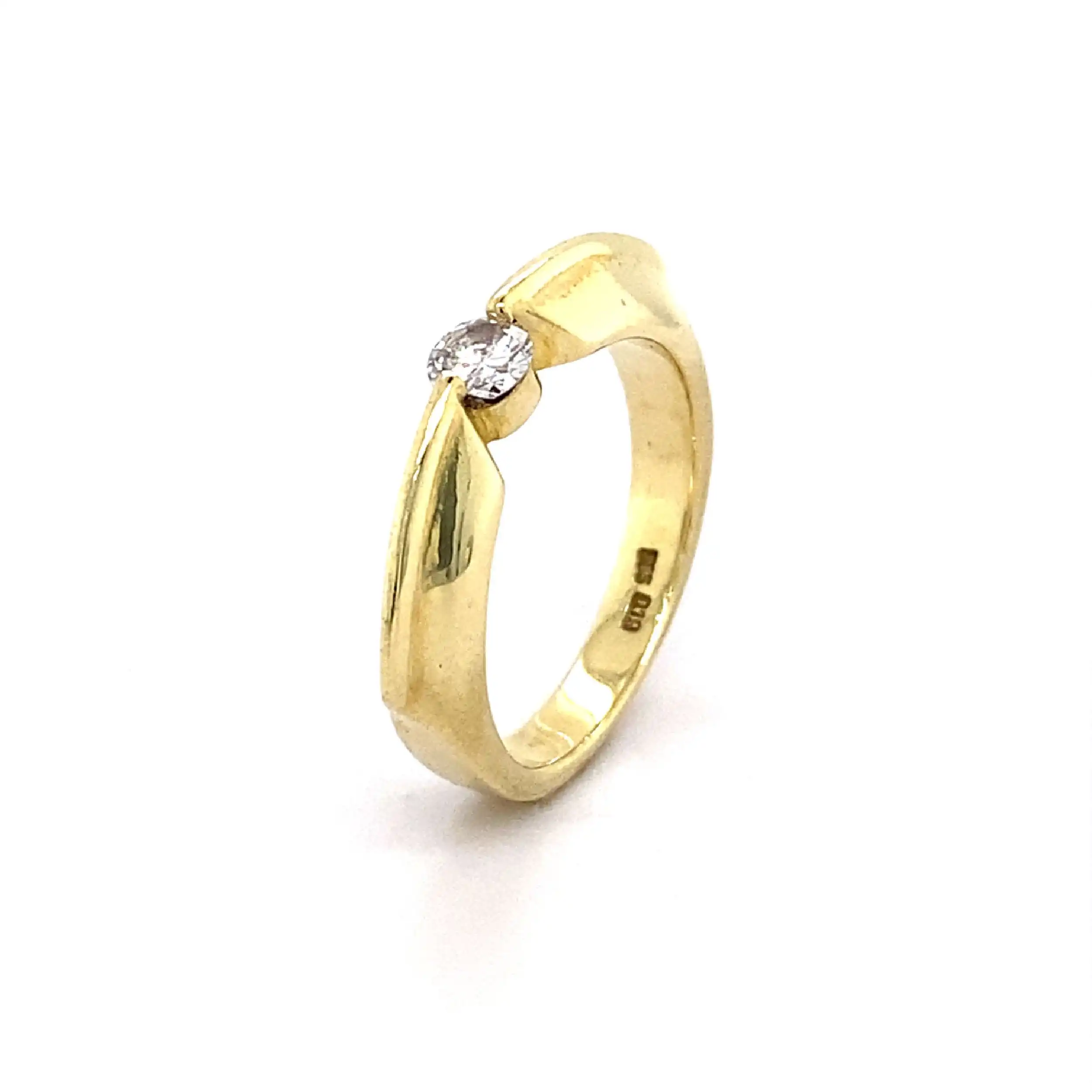 Ring Gelbgold mit Solitär Brillant, graviert mit 0,19ct Ring Gelbgold mit Solitär Brillant, graviert mit 0,19ct