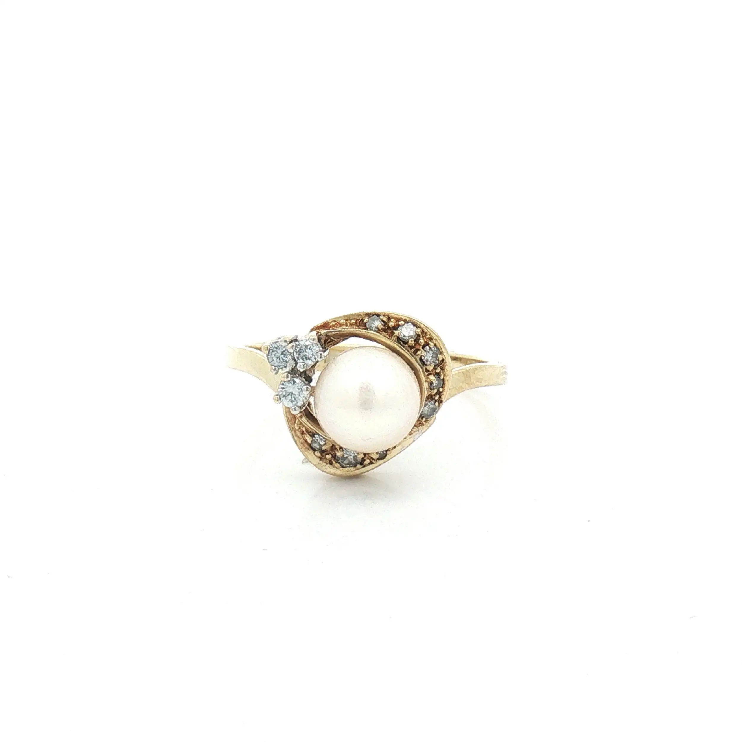Ring Gelbgold mit Perle und Brillanten