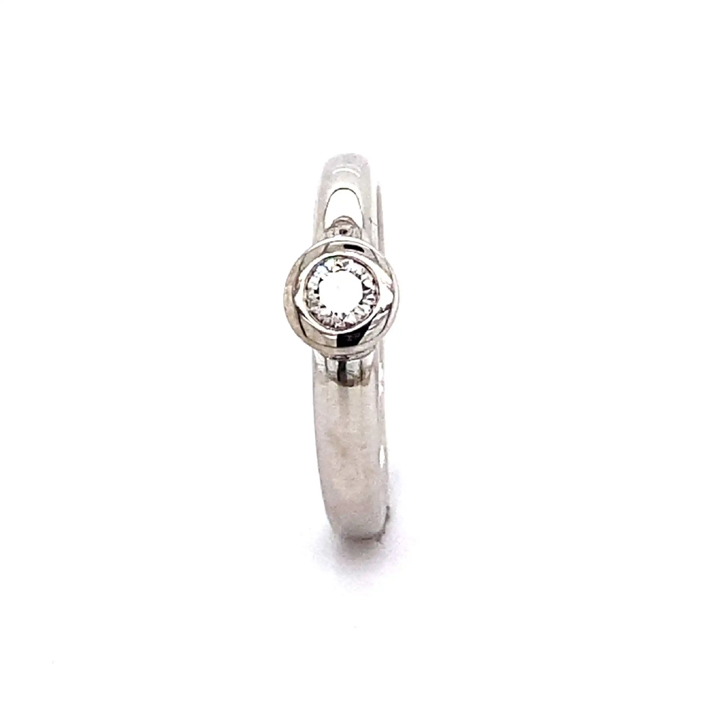 Ring Weißgold by Christ mit Solitär Brillant, graviert mit 0,15ct Ring Weißgold by Christ mit Solitär Brillant, graviert mit 0,15ct