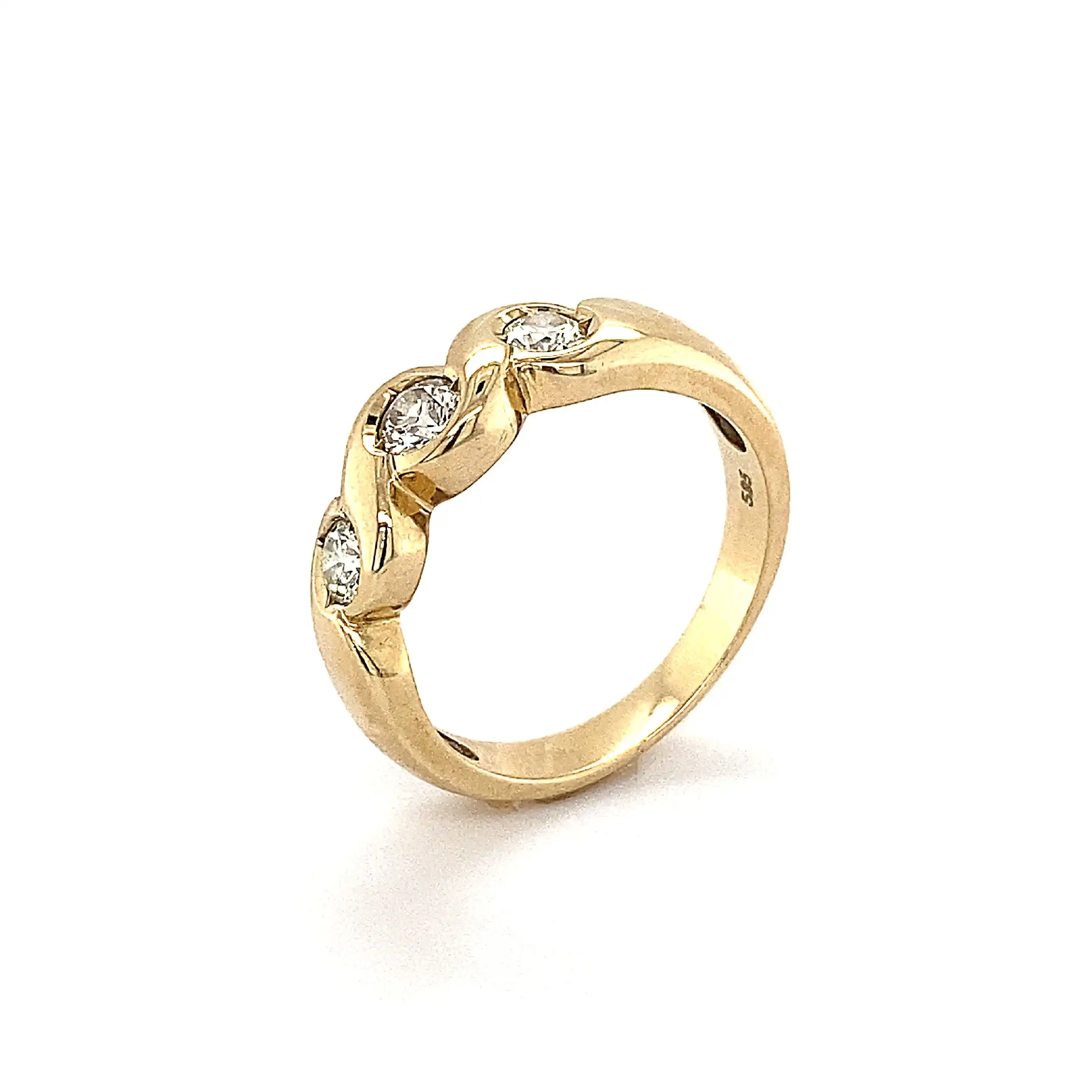 Ring Gelbgold mit Brillanten Ring Gelbgold mit Brillanten