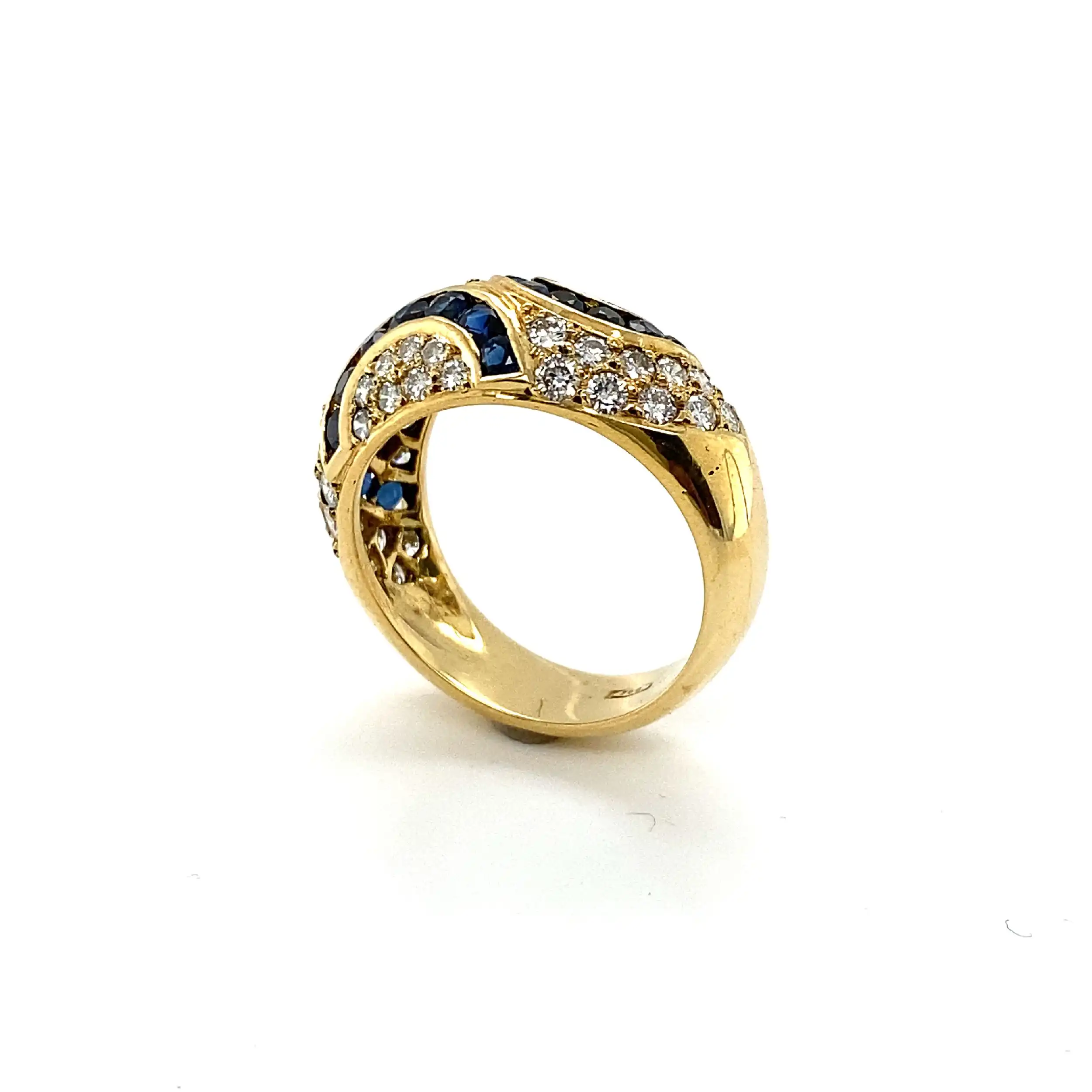Ring Gelbgold mit Brillanten und Saphiren Ring Gelbgold mit Brillanten und Saphiren