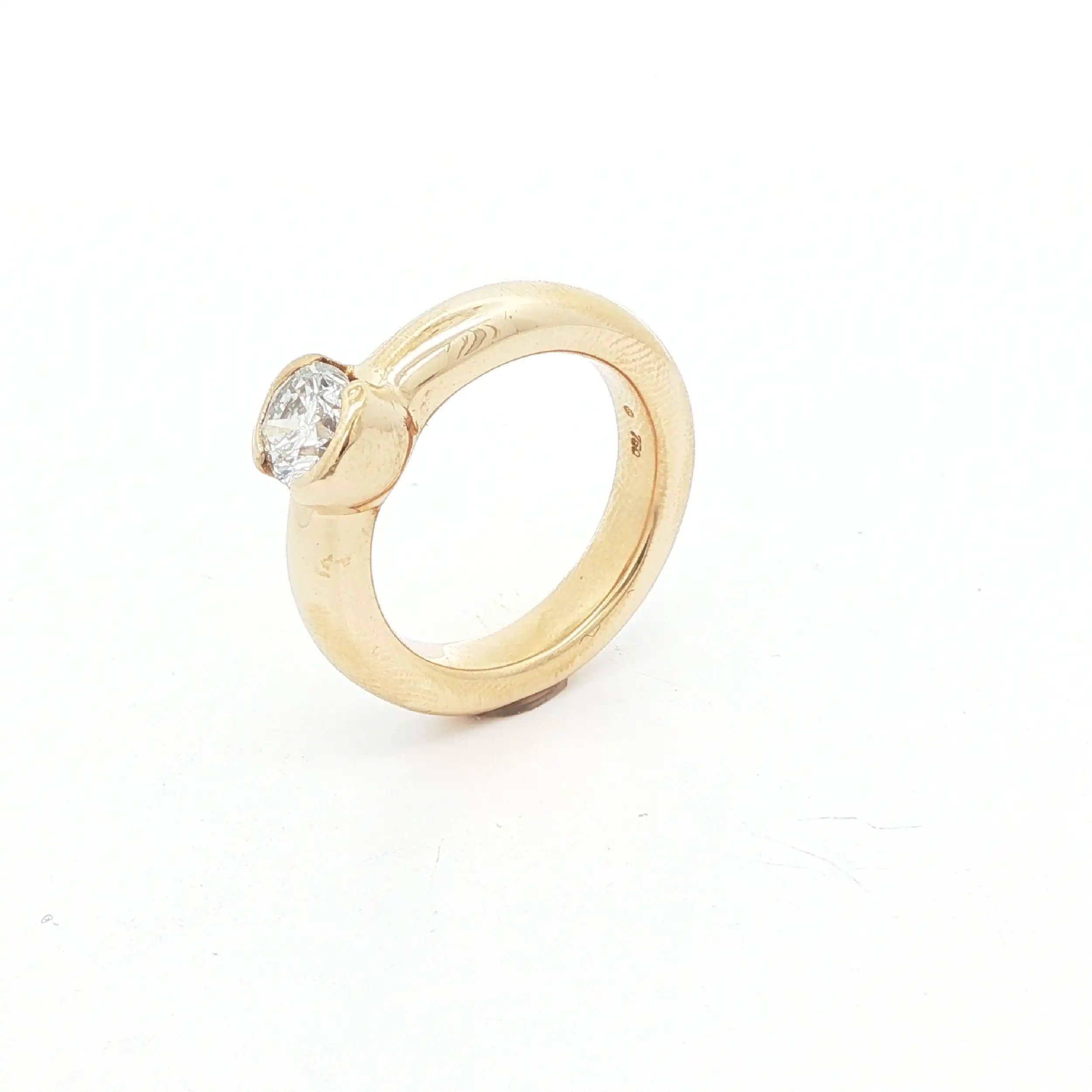 Ring Gelbgold mit Brillant Solitär