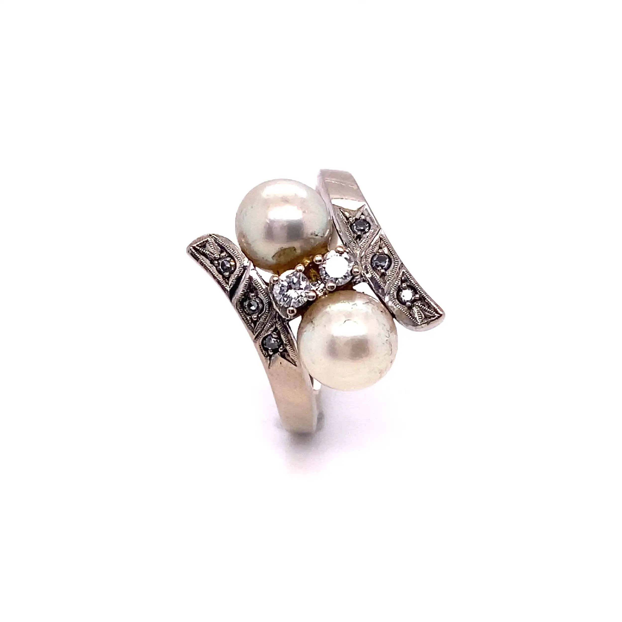 Ring Weißgold mit Perlen, Brillanten und Diamanten Ring Weißgold mit Perlen, Brillanten und Diamanten