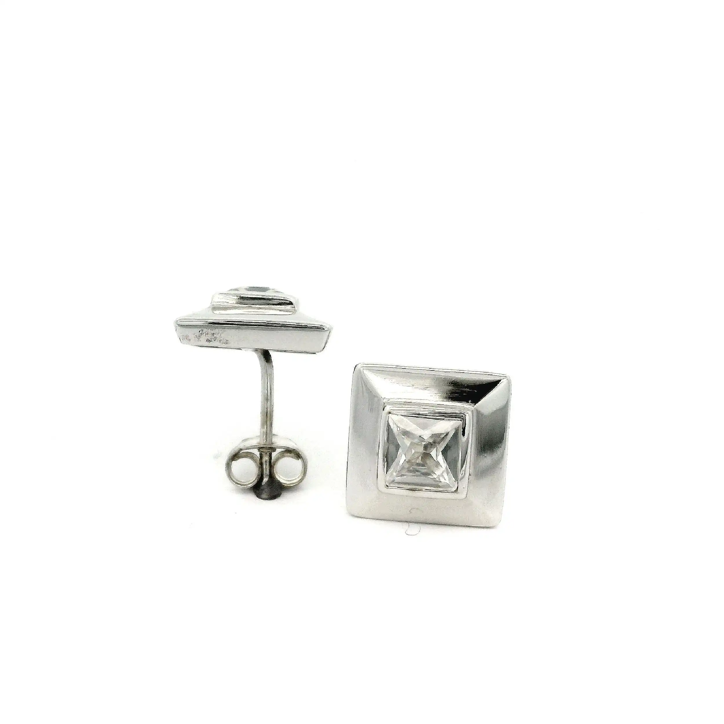 Ohrstecker Silber viereckig mit Zirkonia Ohrstecker Silber viereckig mit Zirkonia
