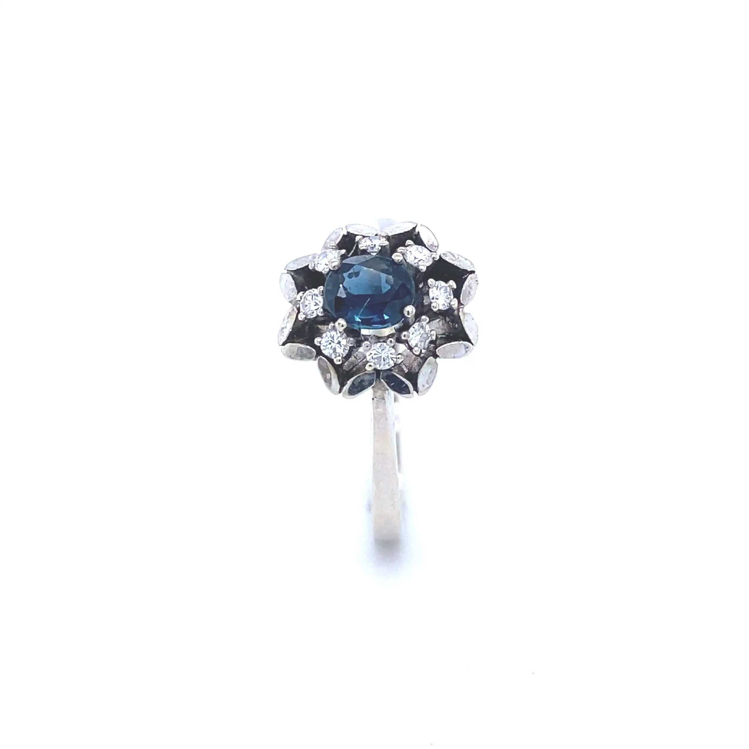 Ring Weißgold mit blauem Stein und Brillanten, graviert mit 0,16ct Ring Weißgold mit blauem Stein und Brillanten, graviert mit 0,16ct