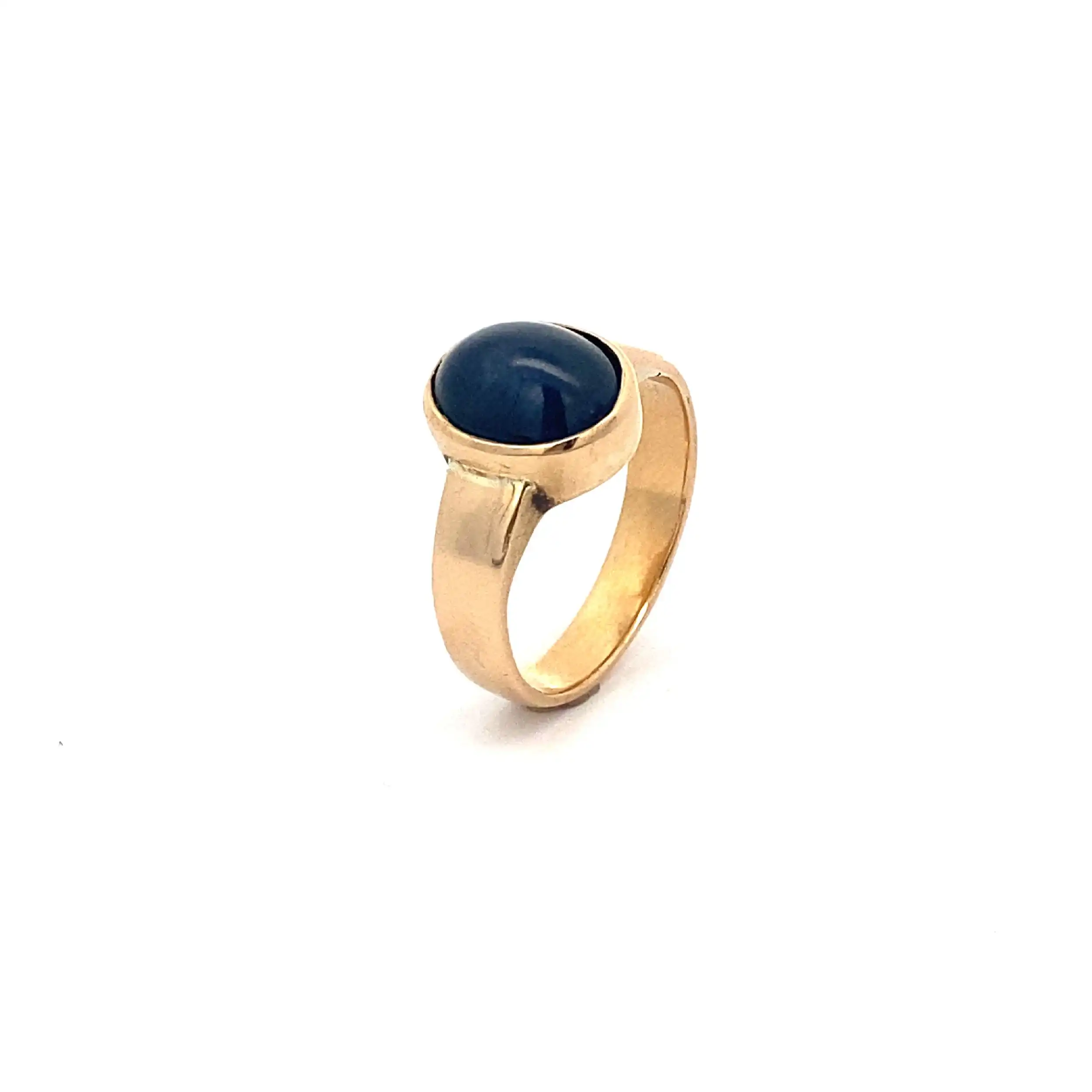 Ring Gelbgold mit Cabochon