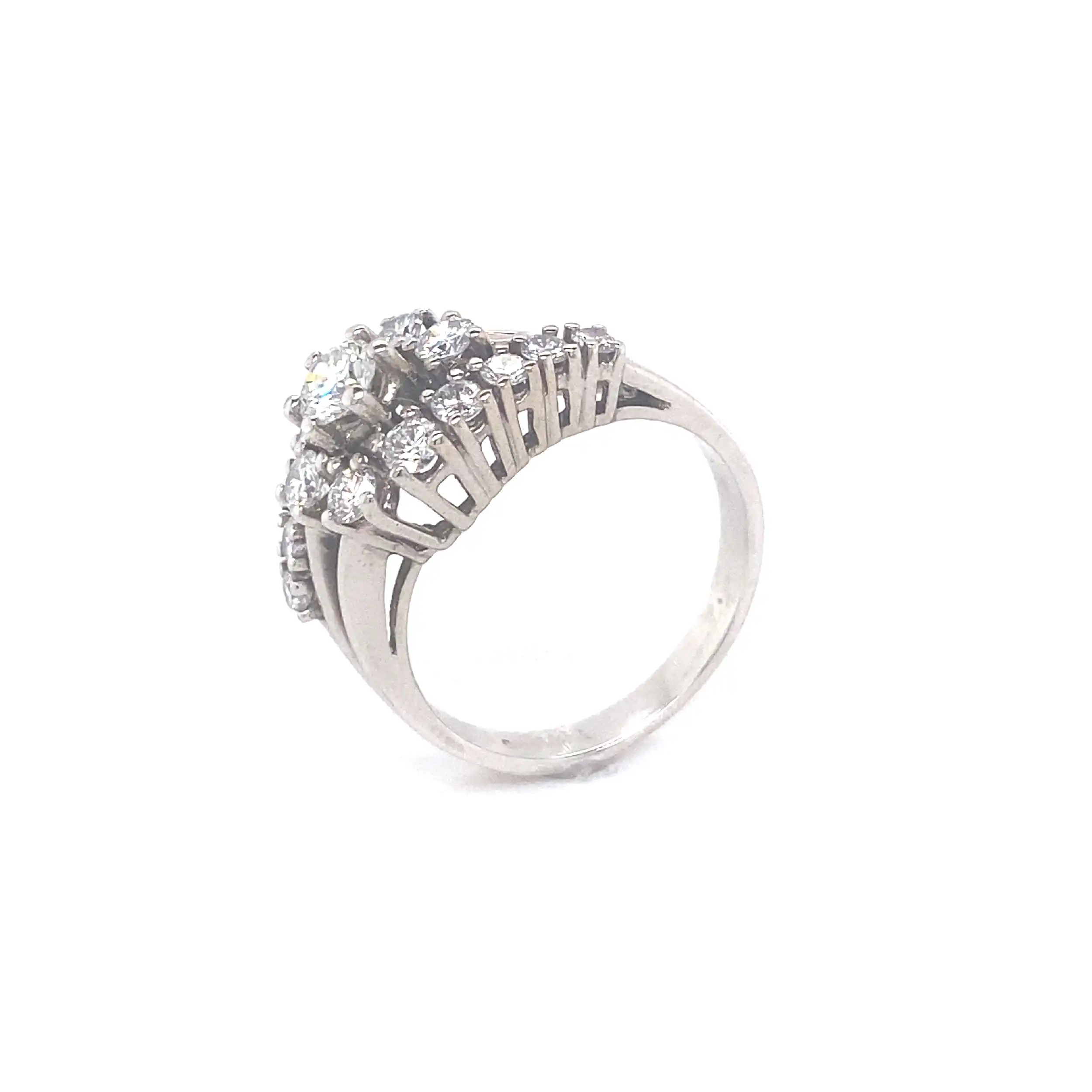Ring Weißgold mit Brillanten Ring Weißgold mit Brillanten