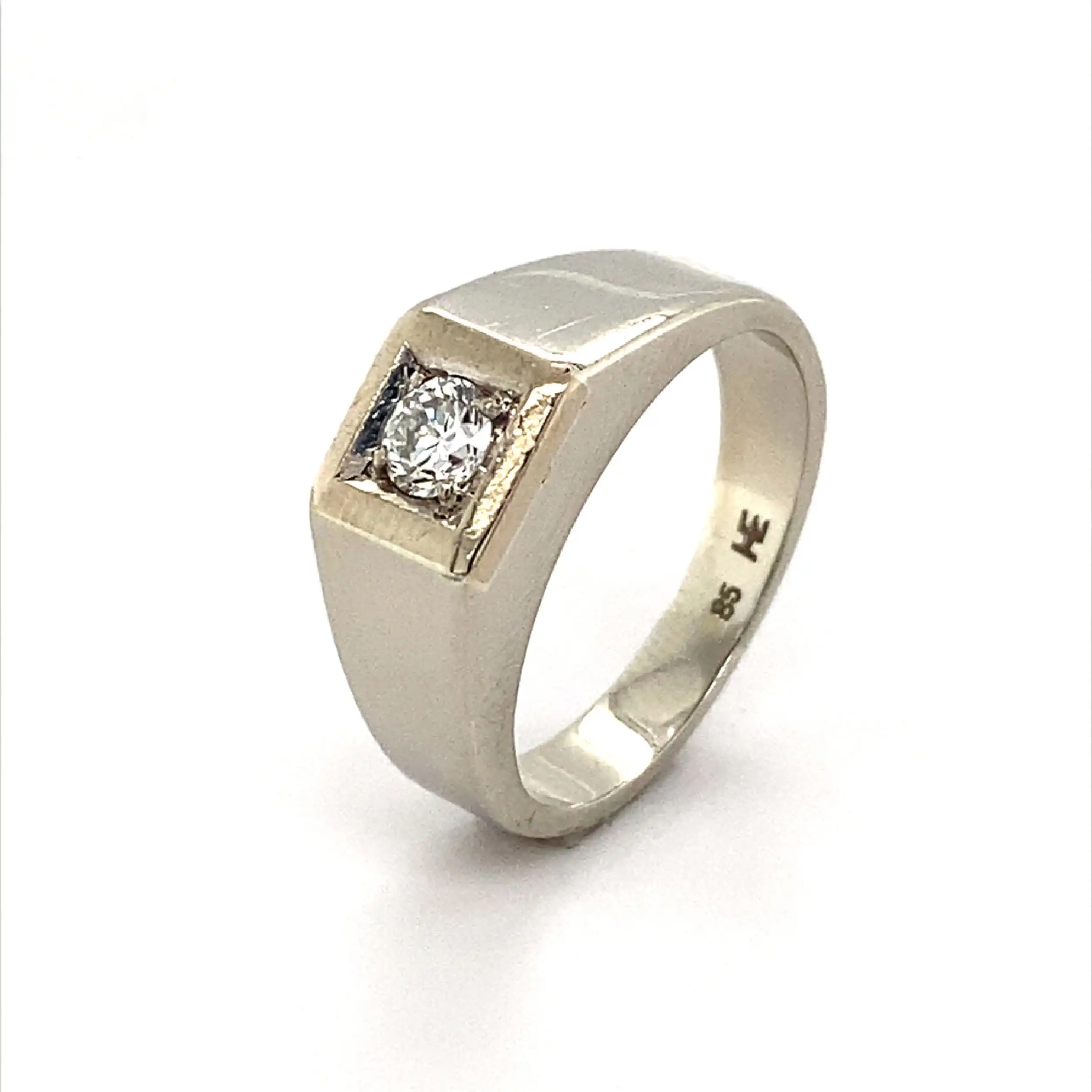 Ring Weißgold mit Brillant Ring Weißgold mit Brillant