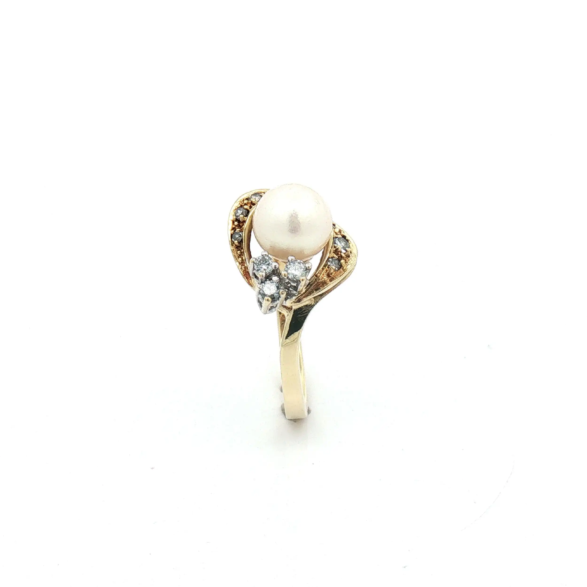 Ring Gelbgold mit Perle und Brillanten