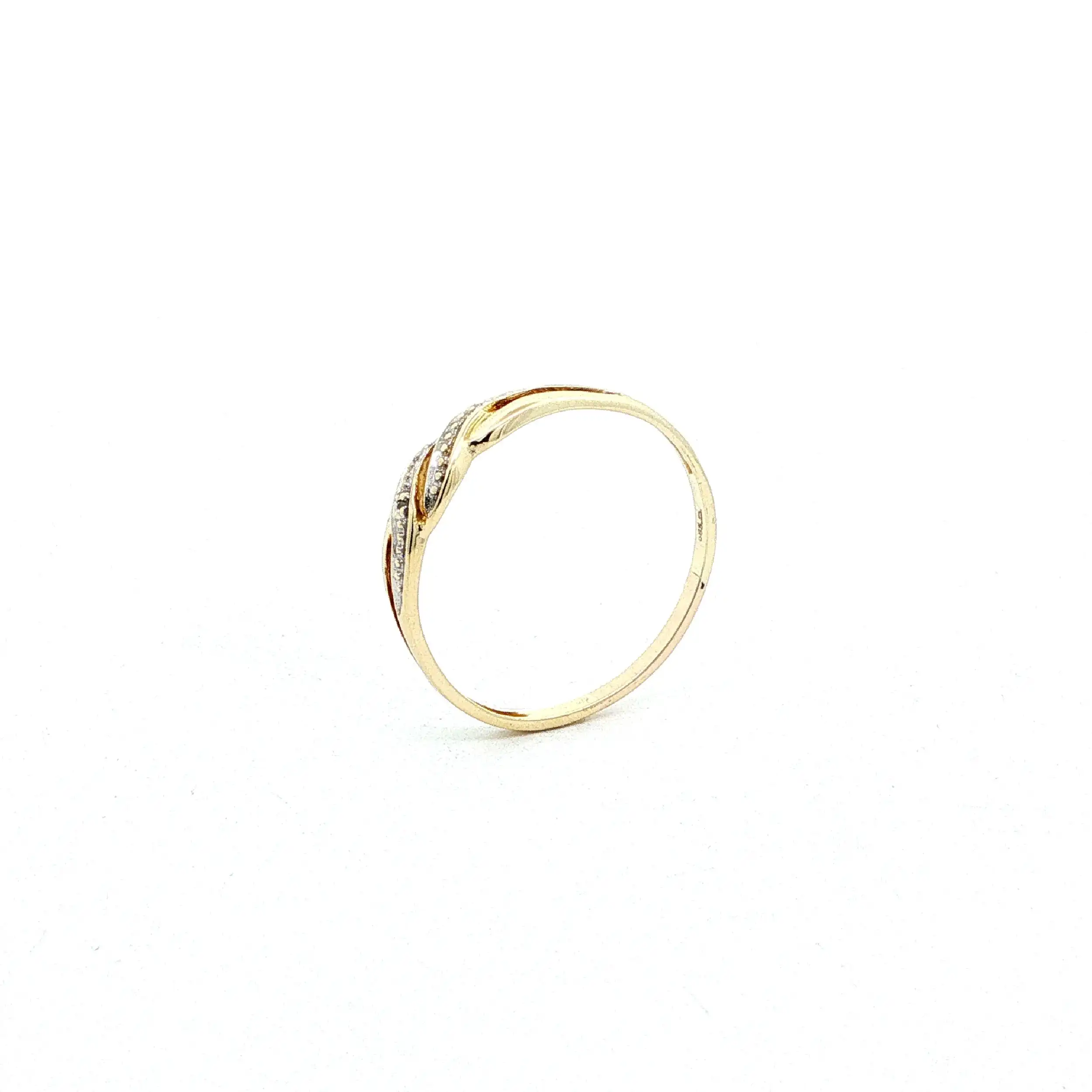 Ring Gelbgold mit Diamant