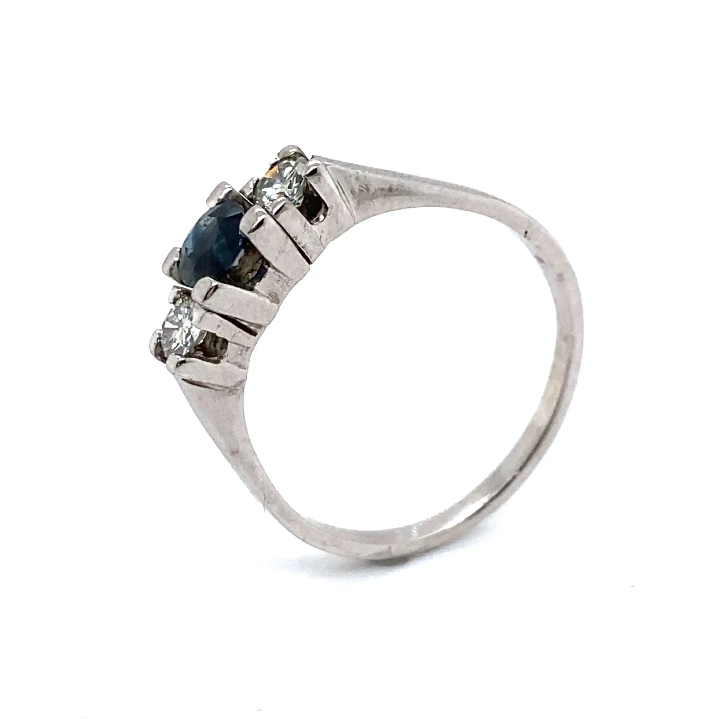 Damenring mit Saphir und Brillanten ca. 0,30 ct Damenring mit Saphir und Brillanten ca. 0,30 ct
