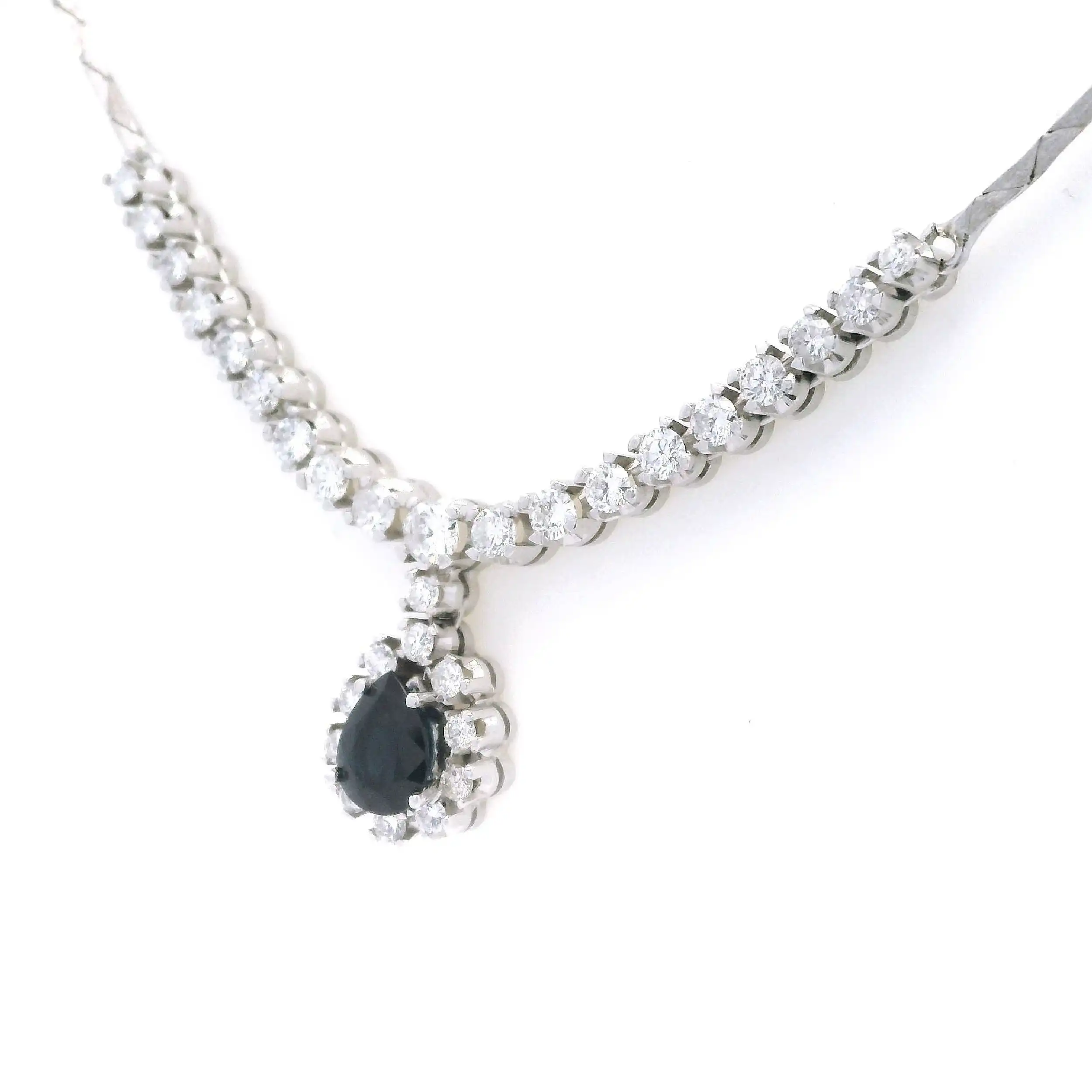 Collier Weißgold mit Saphir und Brillanten, mit EPL Expertise Collier Weißgold mit Saphir und Brillanten, mit EPL Expertise