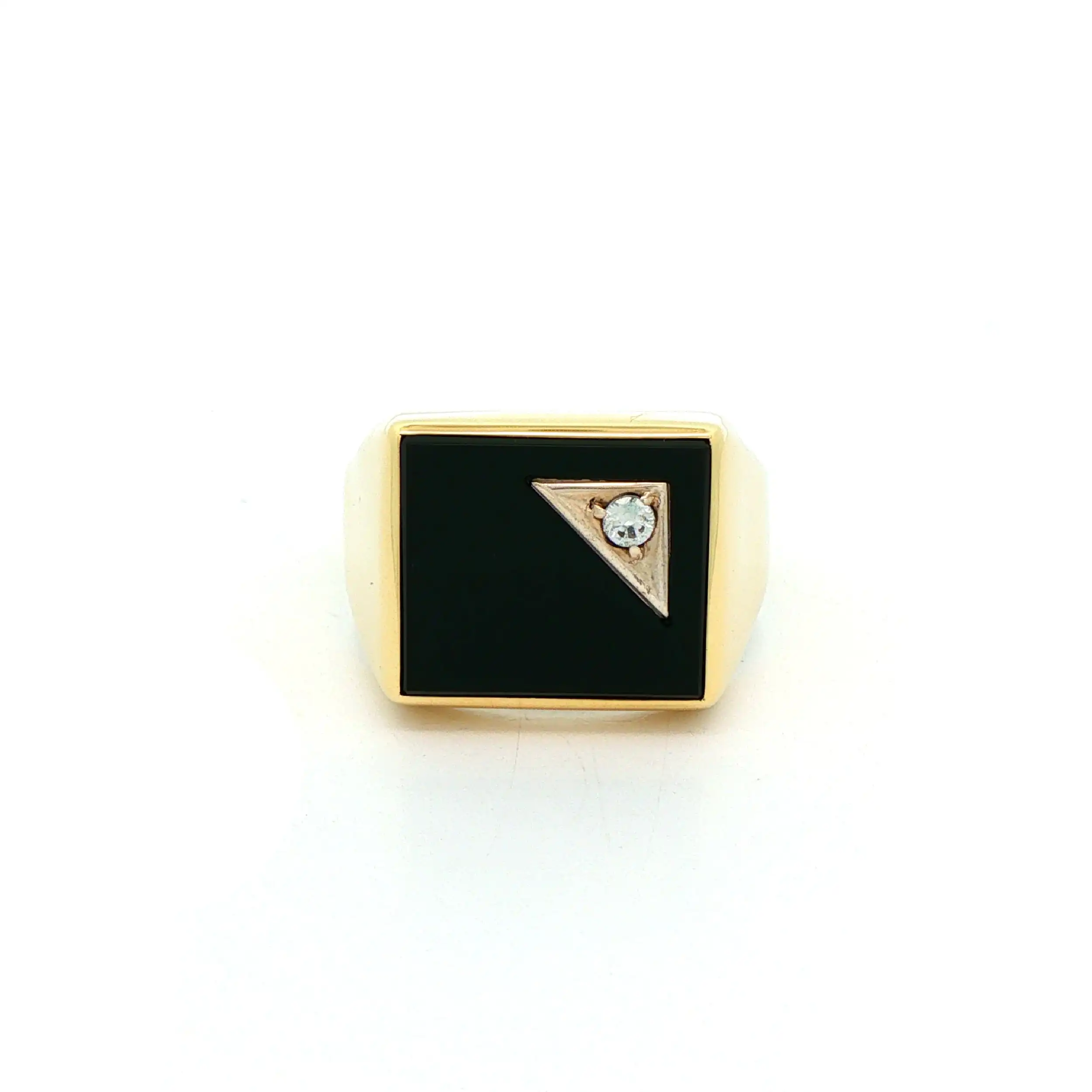 Ring Gelbgold mit Onyx und Farbstein Ring Gelbgold mit Onyx und Farbstein