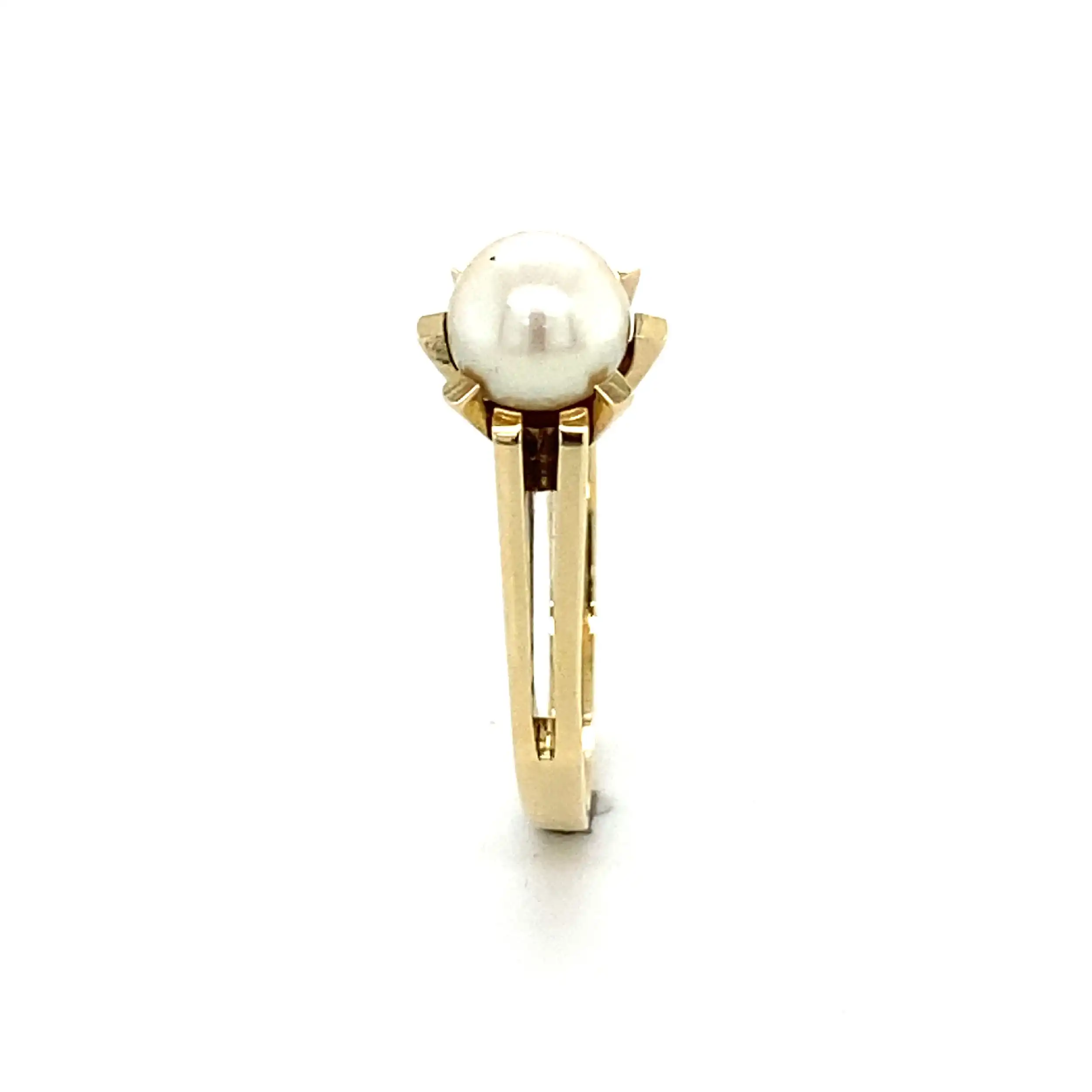 Ring Gelbgold mit Perle Ring Gelbgold mit Perle