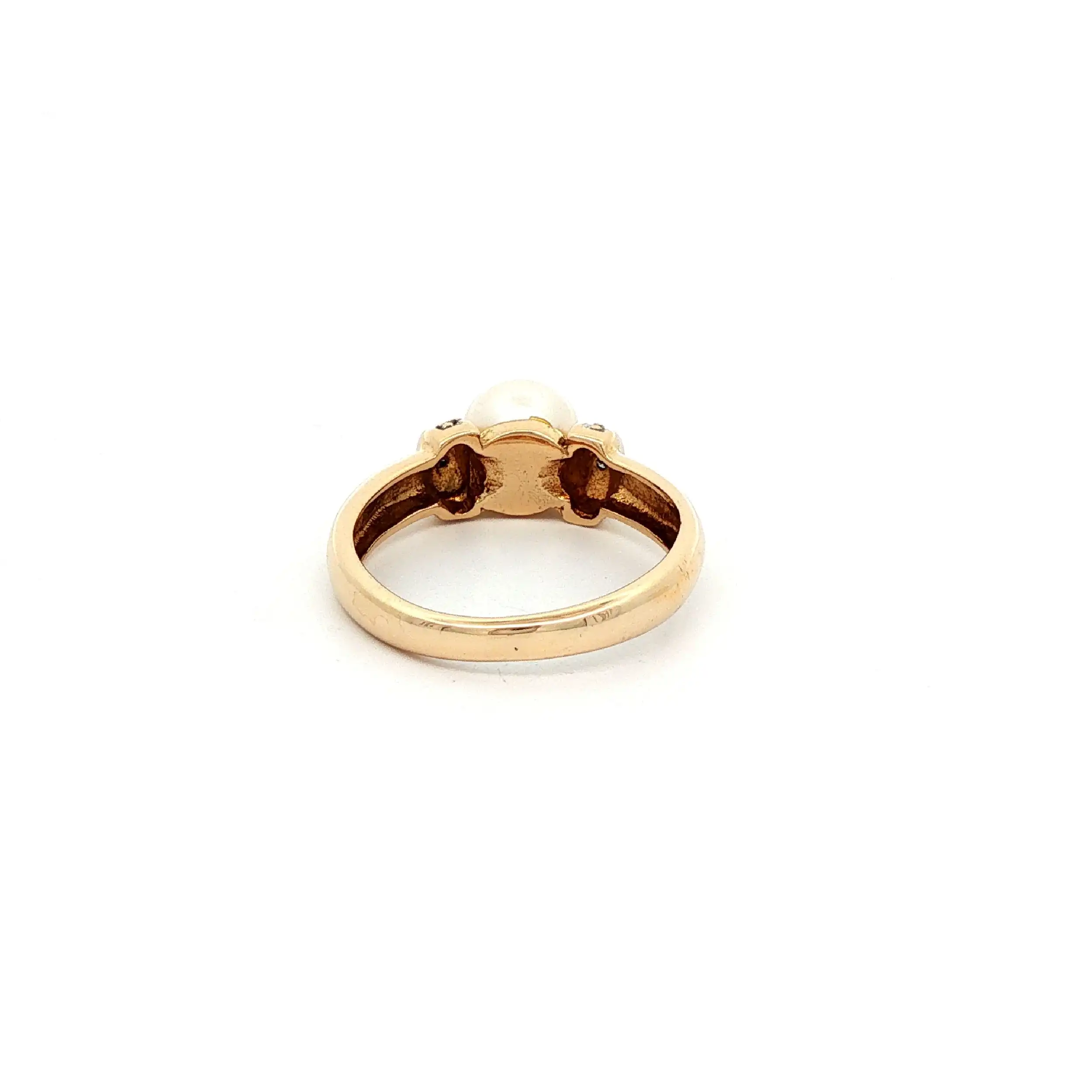 Ring Gelbgold mit Perle und Diamanten