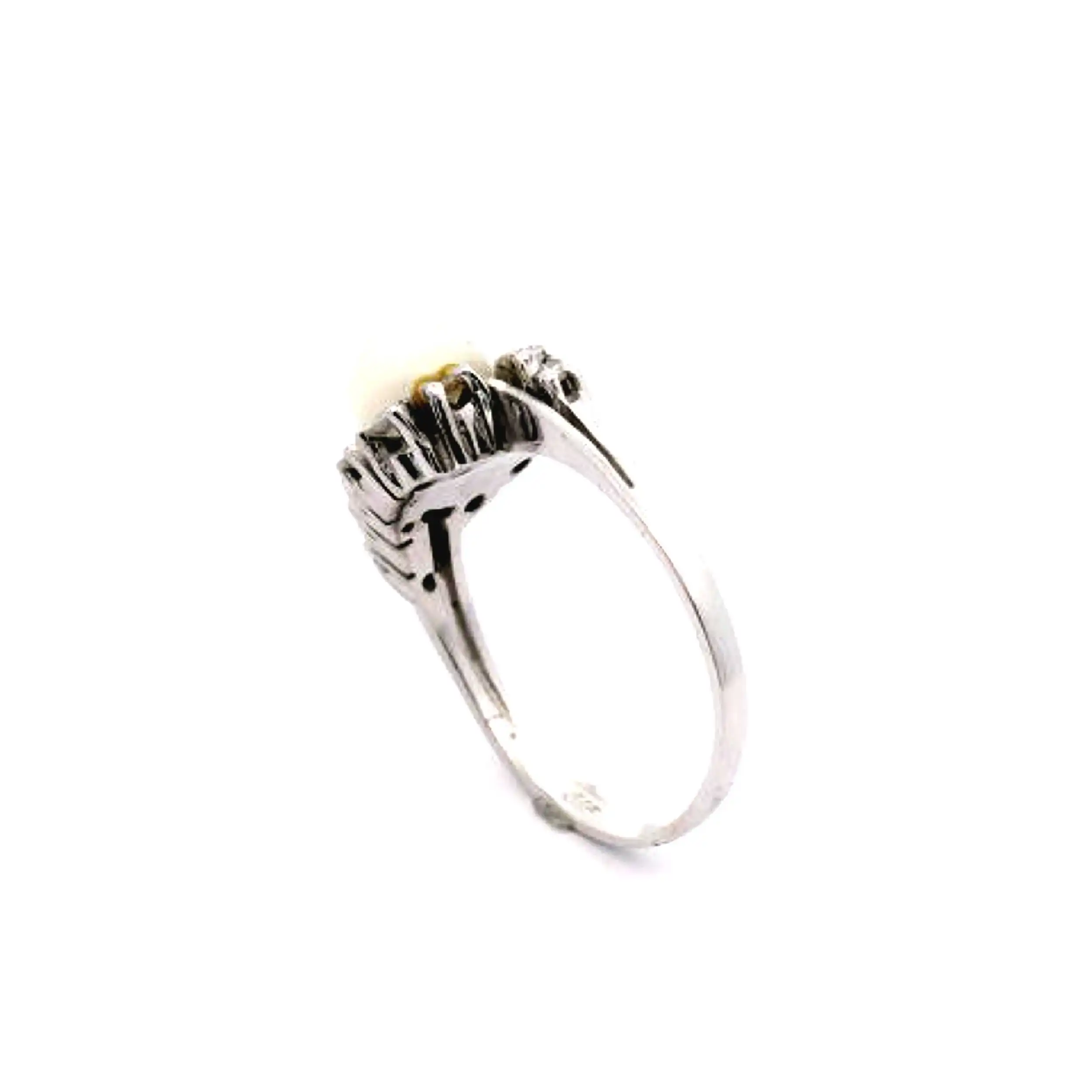 Ring Weißgold mit Perle und Diamanten Ring Weißgold mit Perle und Diamanten