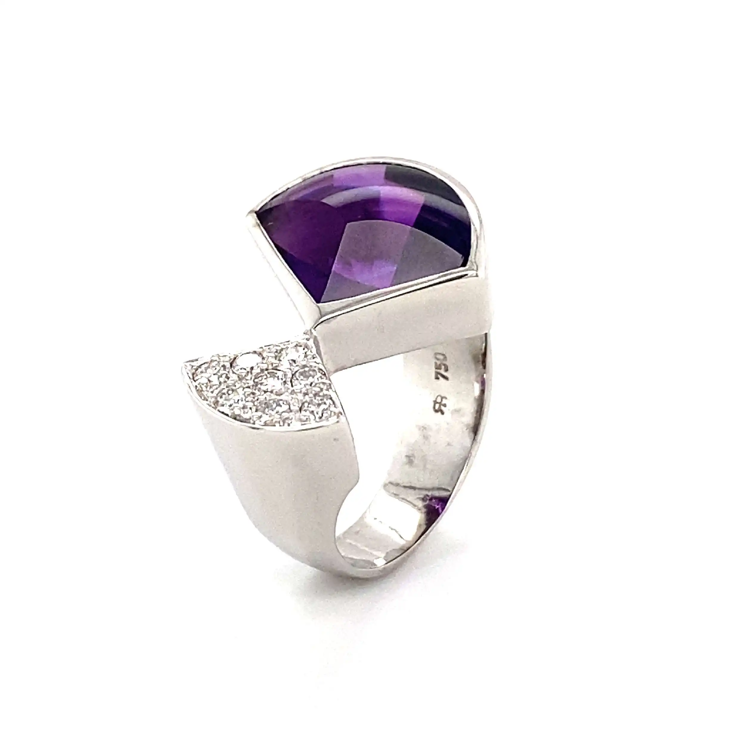 Ring Weißgold mit Amethyst & Brillanten, graviert mit 0,20ct.