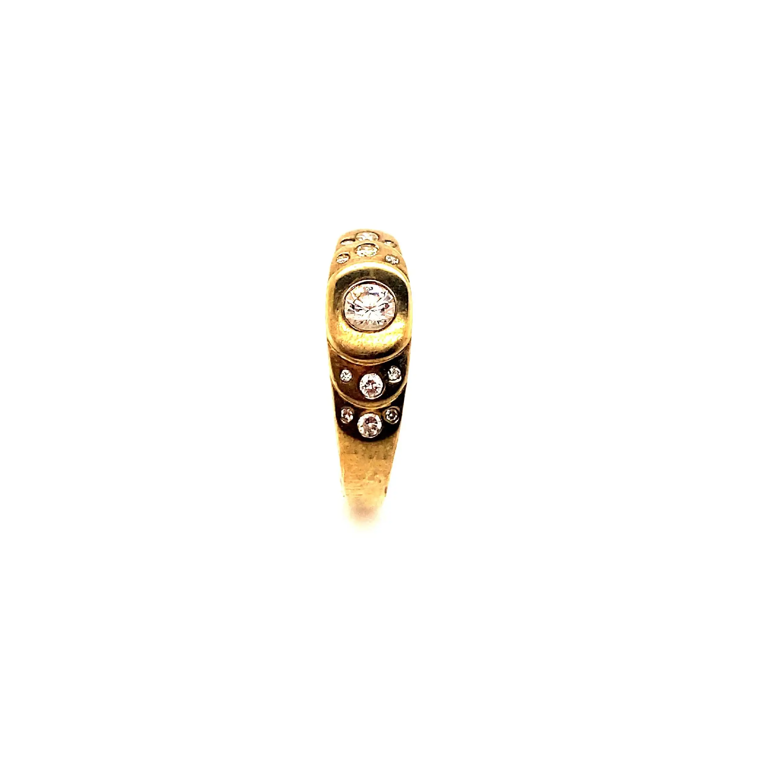 Ring Gelbgold mit Brillanten, graviert mit 0,31 ct. Ring Gelbgold mit Brillanten, graviert mit 0,31 ct.
