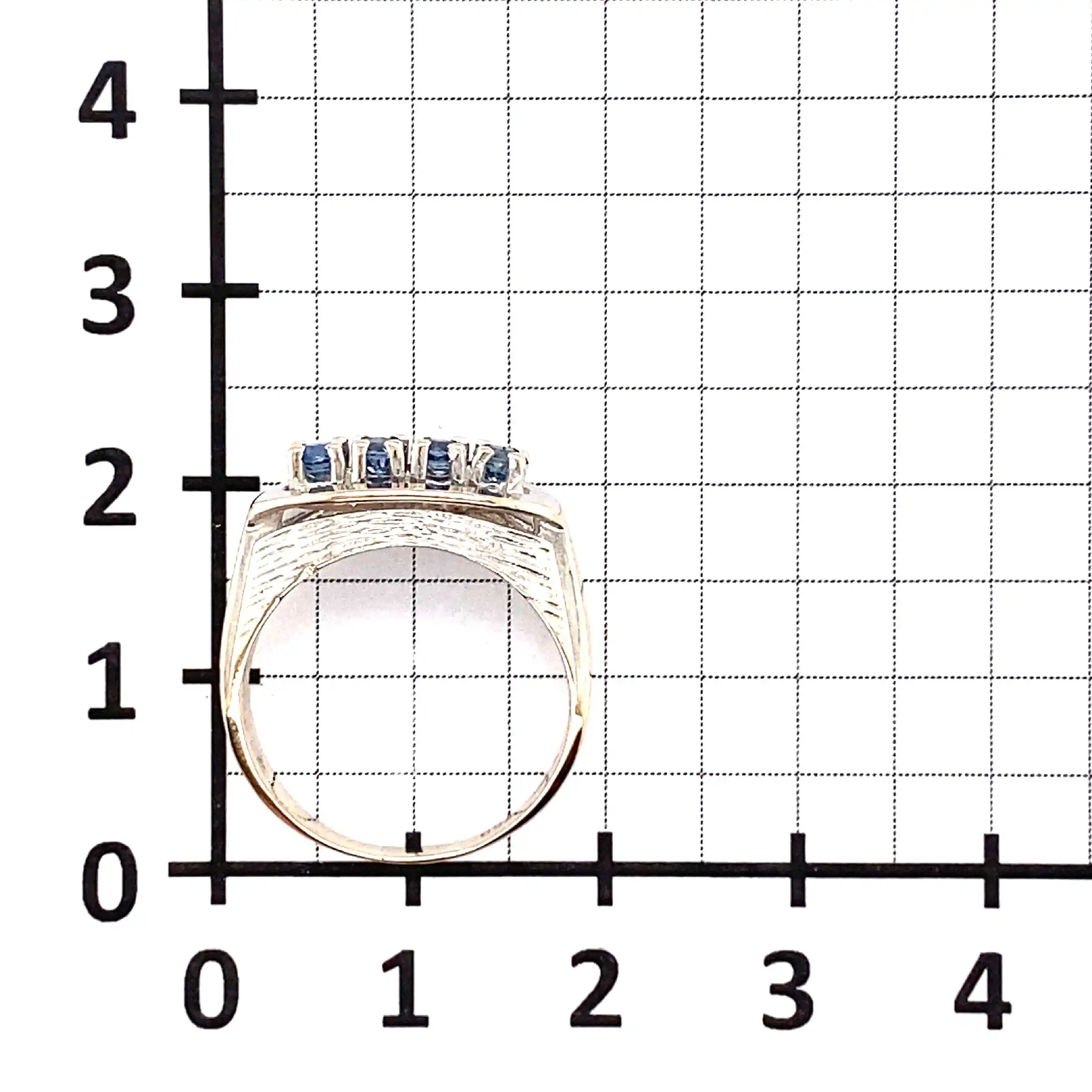 Ring Weißgold mit blauen Farbsteinen