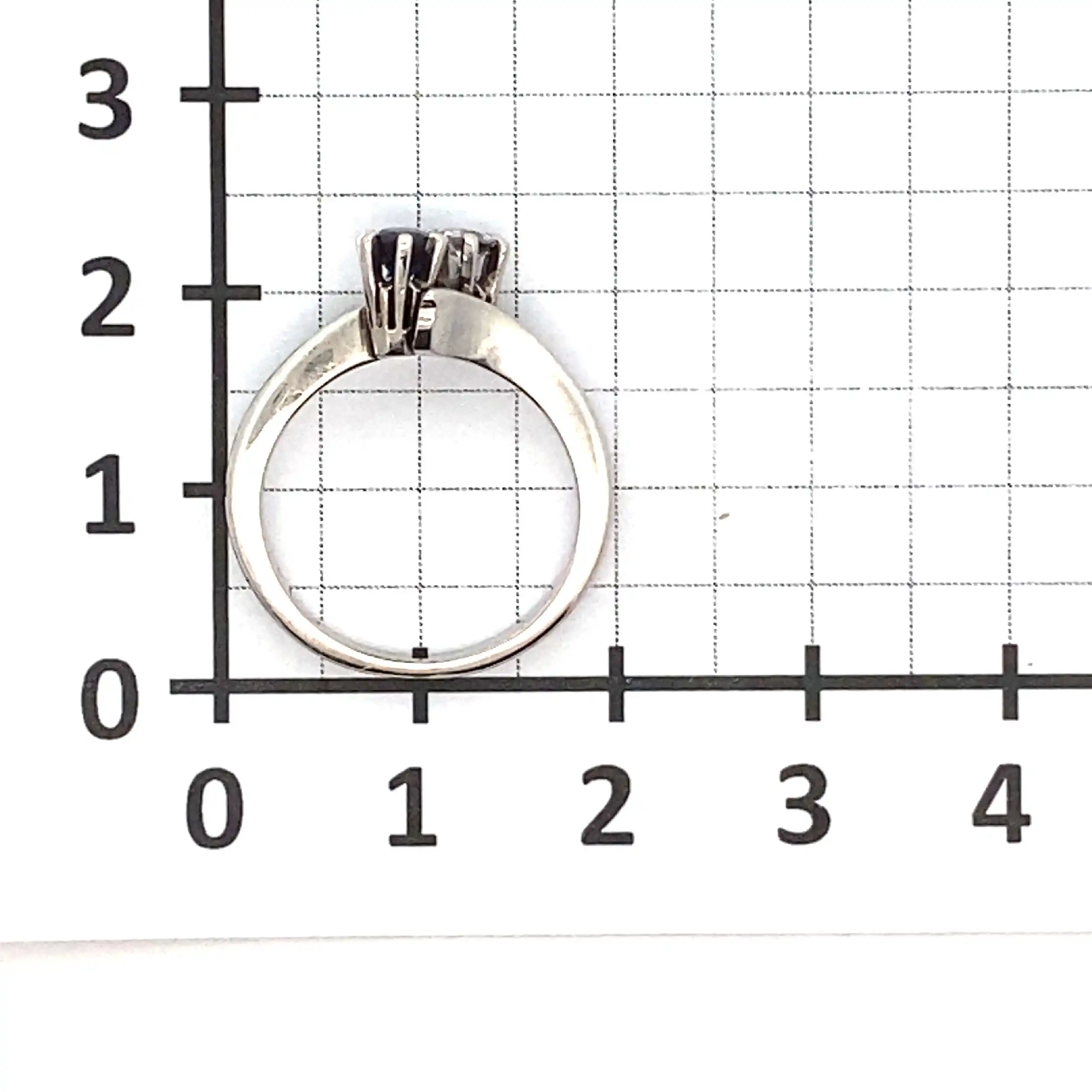 Ring Weißgold mit Saphir und Brillant Ring Weißgold mit Saphir und Brillant
