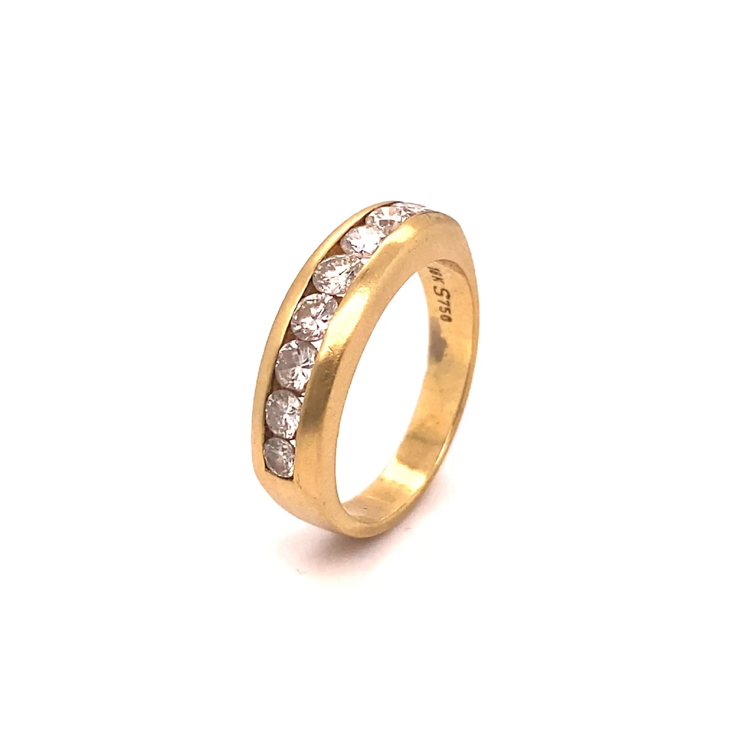 Ring Gelbgold mit Brillanten, mattiert Ring Gelbgold mit Brillanten, mattiert