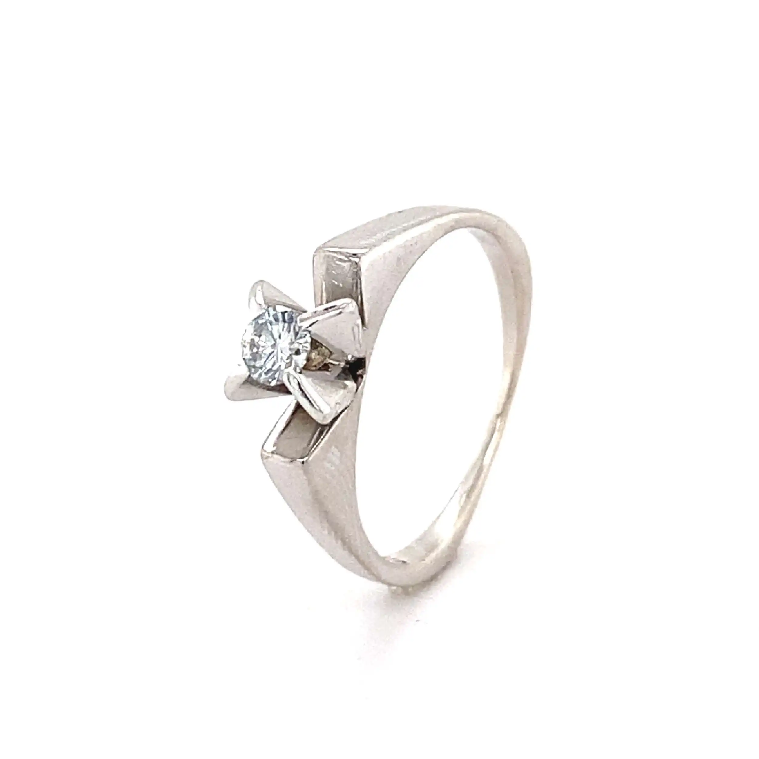 Ring Weißgold mit Brillant, graviert mit 0,17ct Ring Weißgold mit Brillant, graviert mit 0,17ct