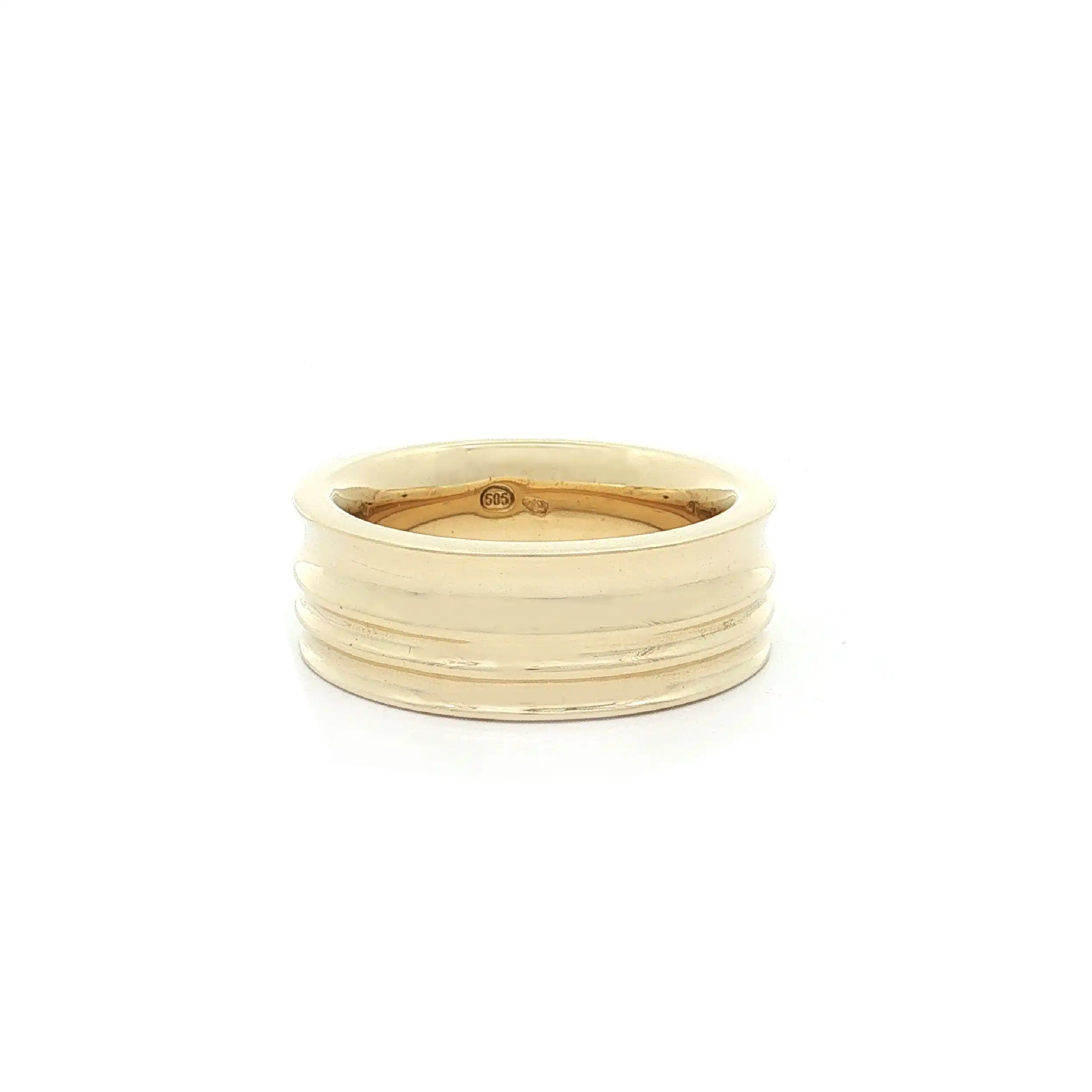 Ring Gelbgold massiv mit strukturierter Oberfläche Ring Gelbgold massiv mit strukturierter Oberfläche