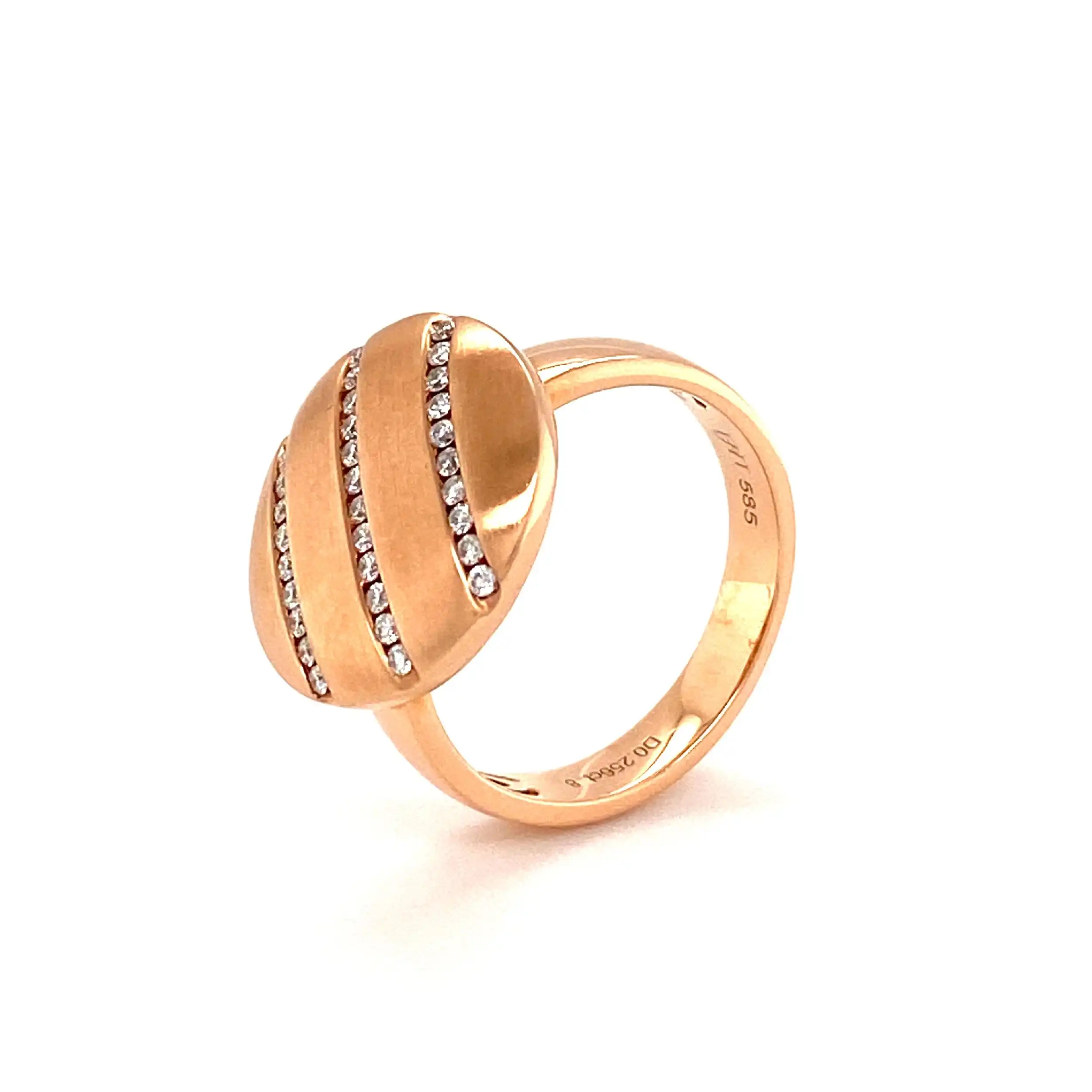 Ring Roségold mit Brillanten, graviert mit 0,256ct. Ring Roségold mit Brillanten, graviert mit 0,256ct.