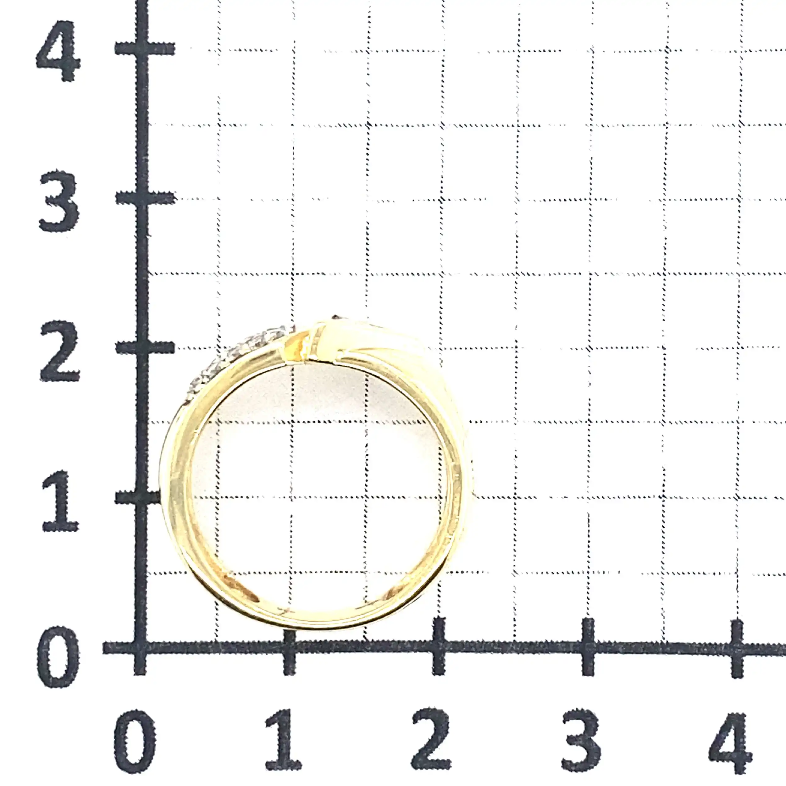 Ring Gelbgold mit Brillanten, graviert mit 0,35ct. Ring Gelbgold mit Brillanten, graviert mit 0,35ct.