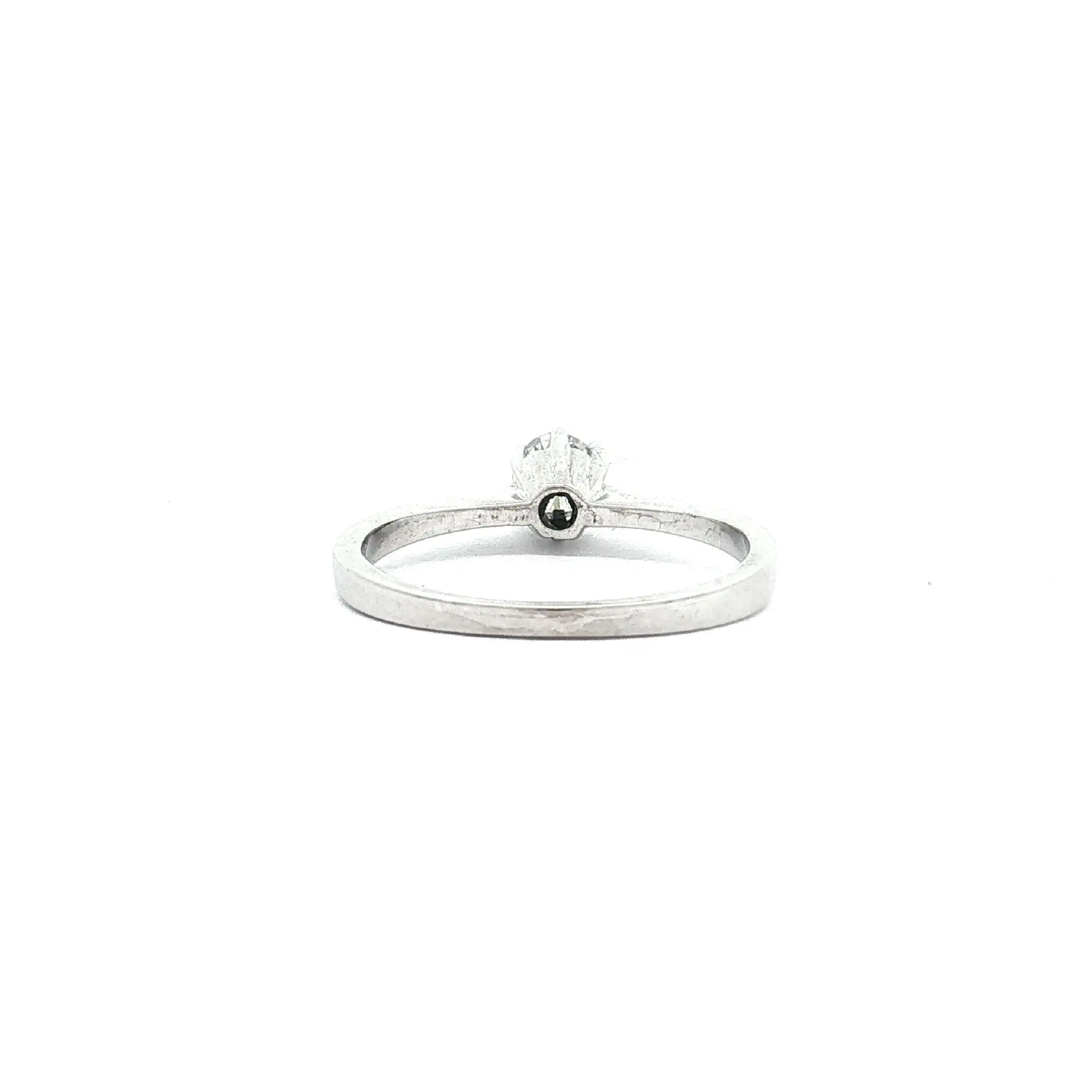 Ring Weißgold mit Solitär Brillant, gravitert mit 0,26 ct Ring Weißgold mit Solitär Brillant, gravitert mit 0,26 ct