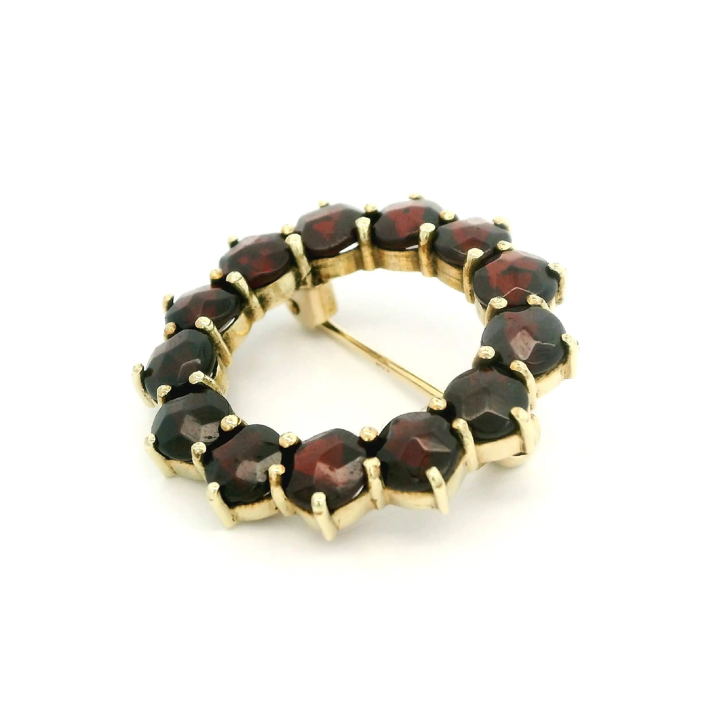 Brosche Gelbgold mit Granat Brosche Gelbgold mit Granat