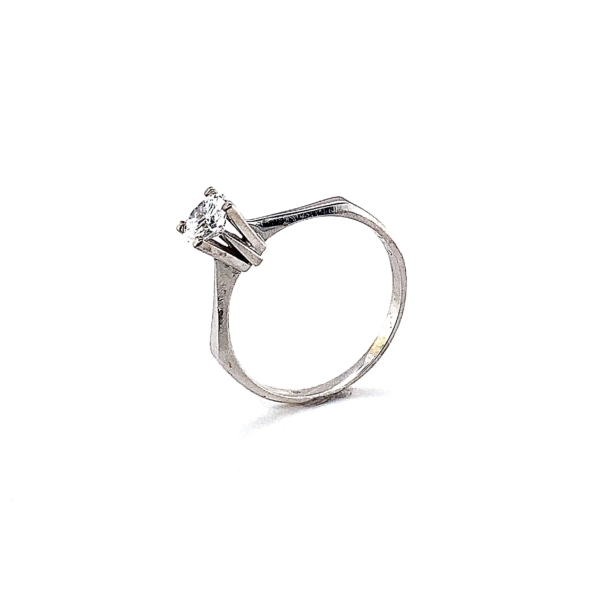 Ring Weißgold mit Brillant, graviert mit 0,51ct Ring Weißgold mit Brillant, graviert mit 0,51ct