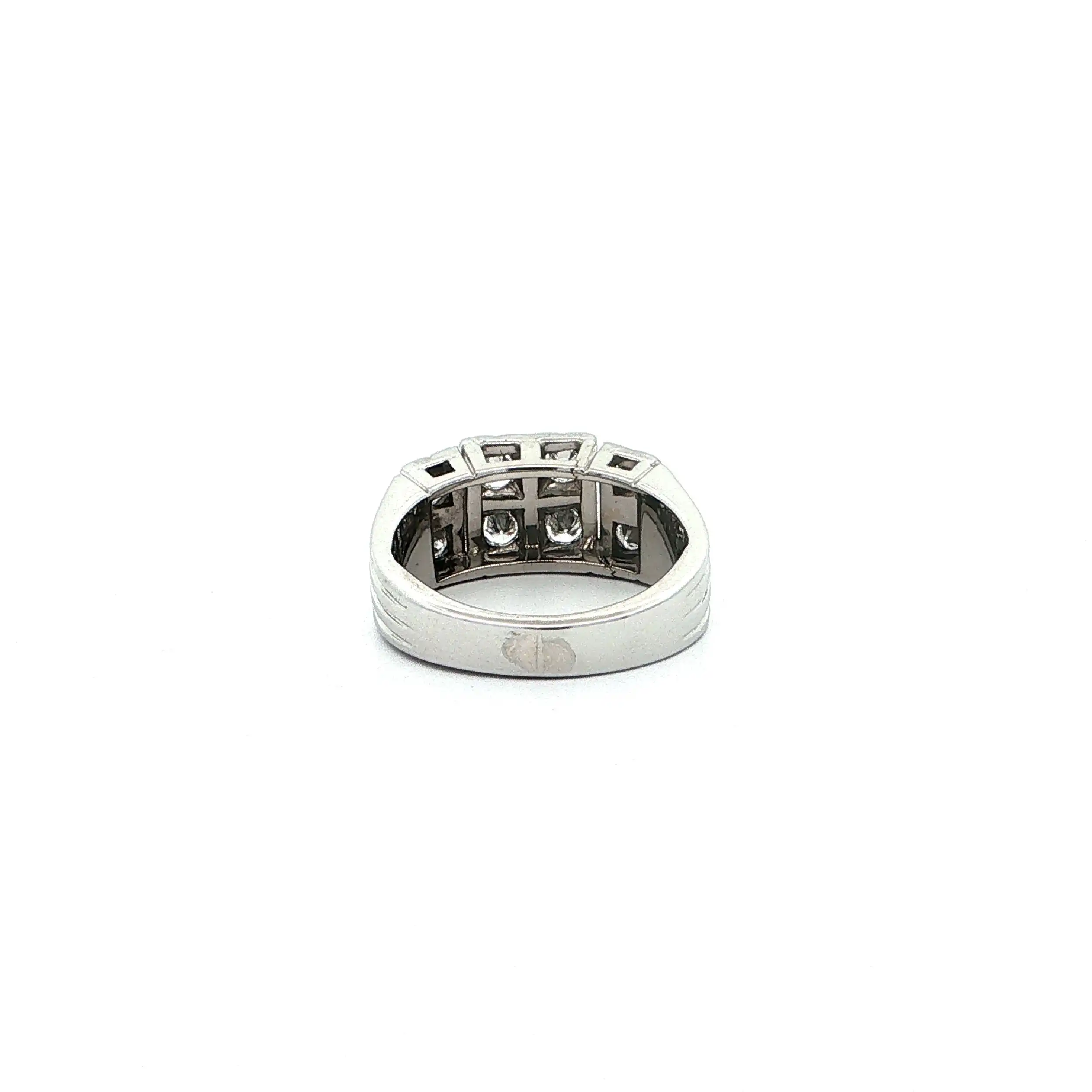 Ring Weißgold mit Brillanten Ring Weißgold mit Brillanten