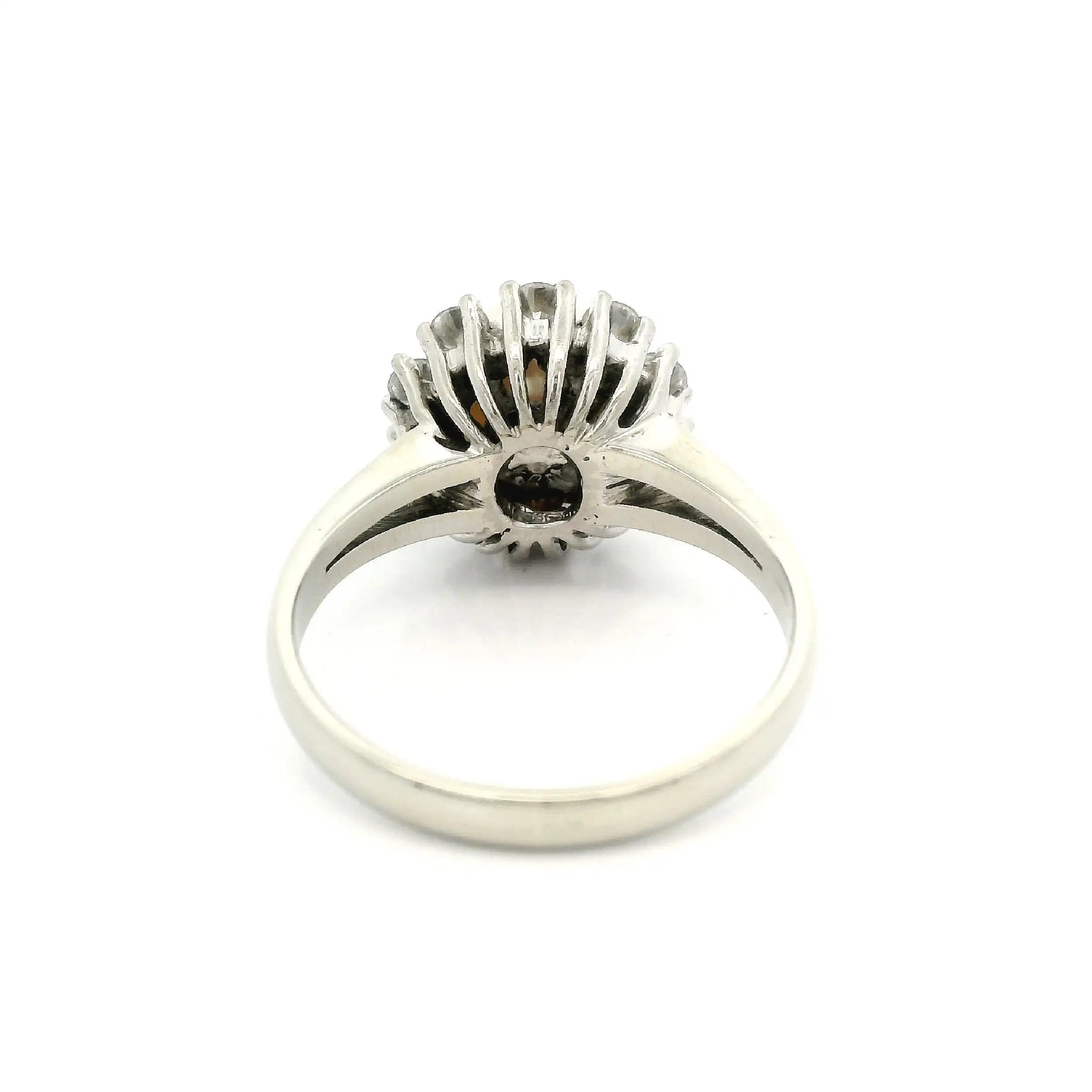 Ring Weißgold mit Brillanten und Akoyaperle Ring Weißgold mit Brillanten und Akoyaperle