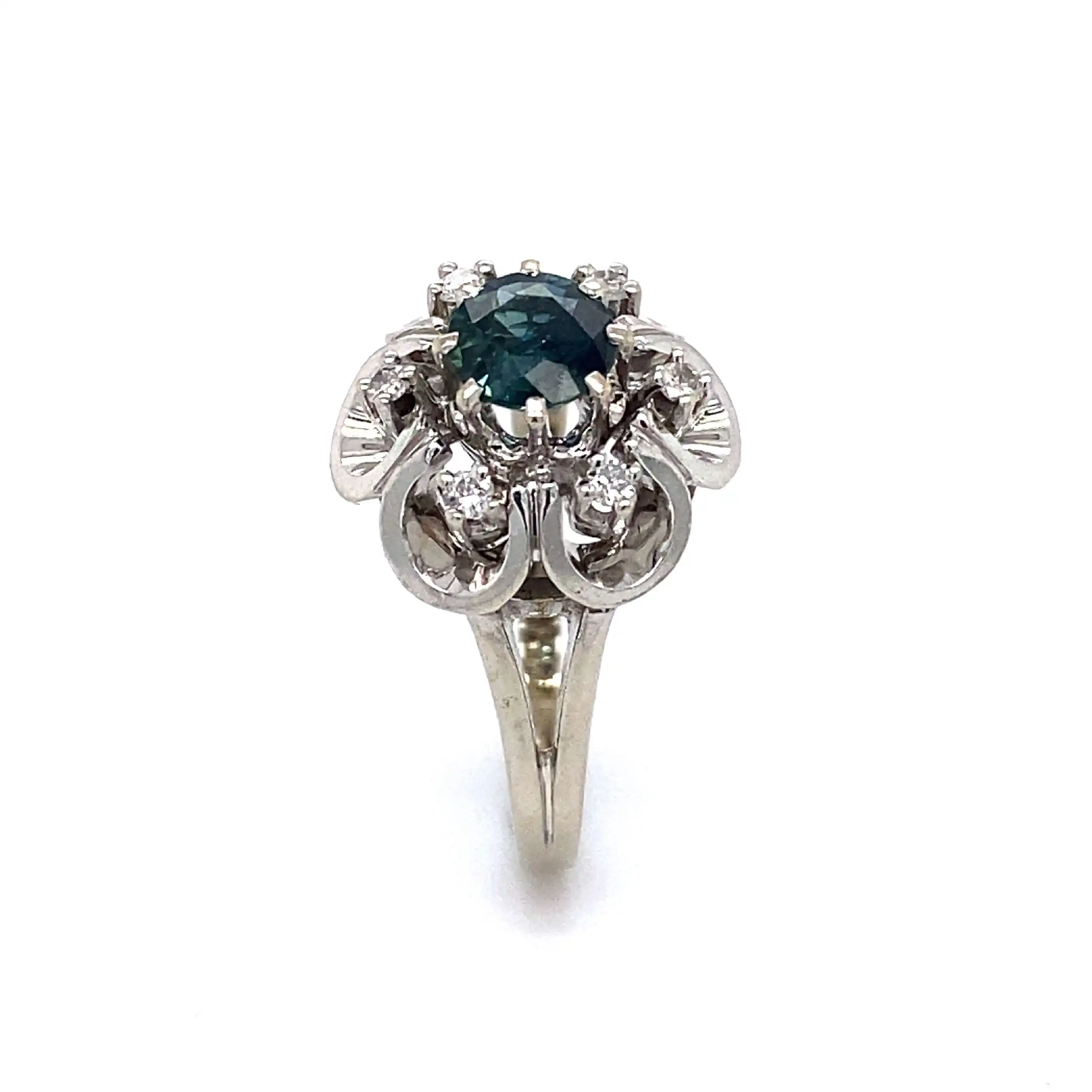 Ring Weißgold mit blauem Farbstein und Brillanten Ring Weißgold mit blauem Farbstein und Brillanten