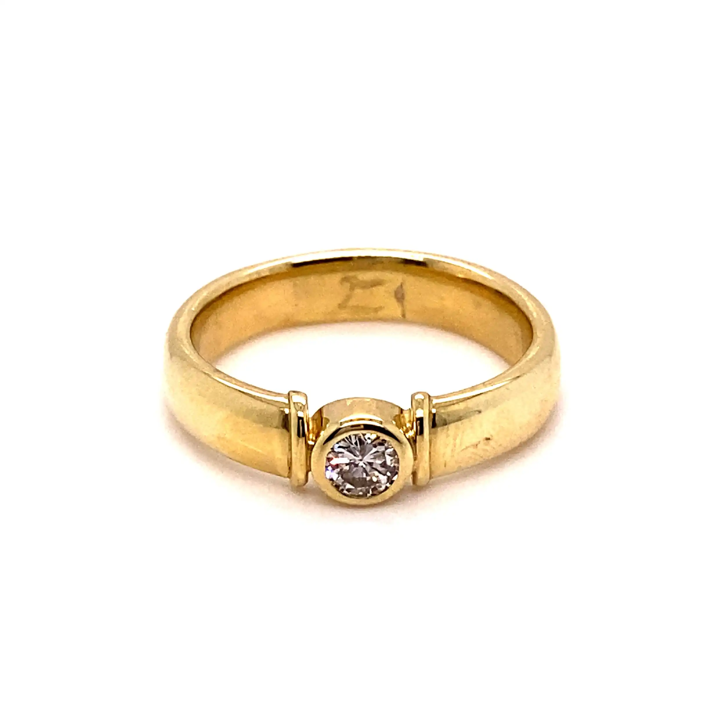 Ring mit Solitär Brillant Ring mit Solitär Brillant
