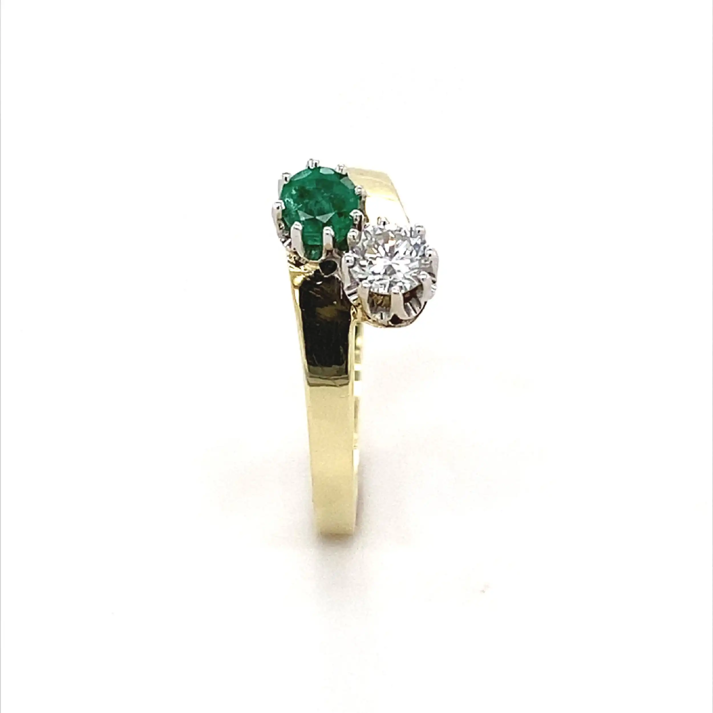 Ring Bicolor mit Smaragd und Brillant Ring Bicolor mit Smaragd und Brillant
