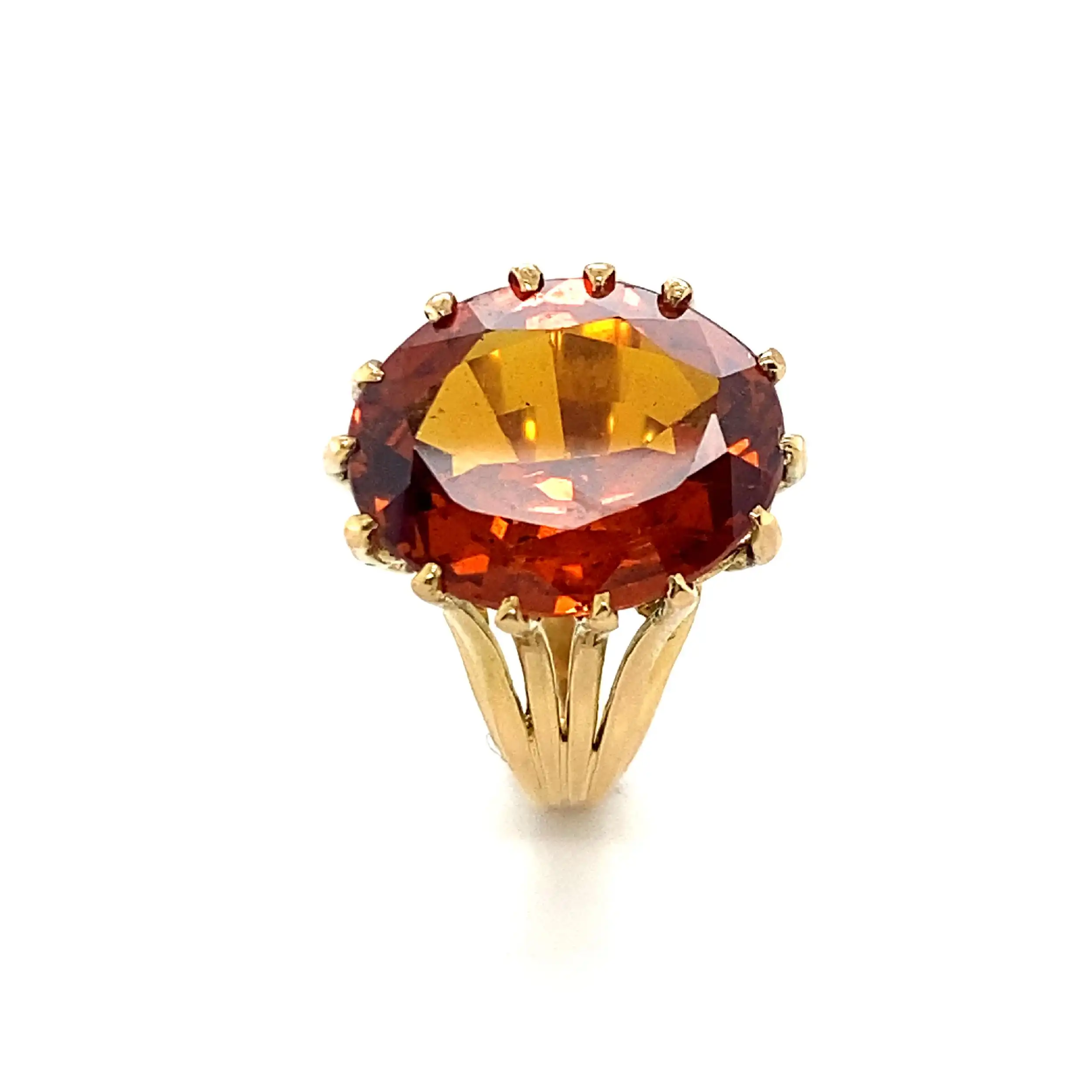 Ring Gelbgold mit orangem Farbstein Ring Gelbgold mit orangem Farbstein