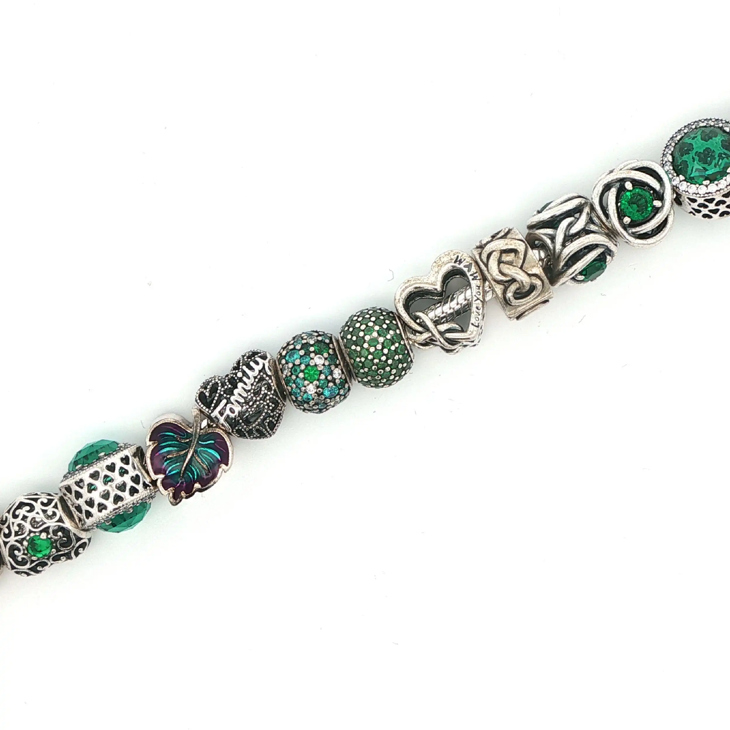 Pandora Armband mit 18 Charms Pandora Armband mit 18 Charms