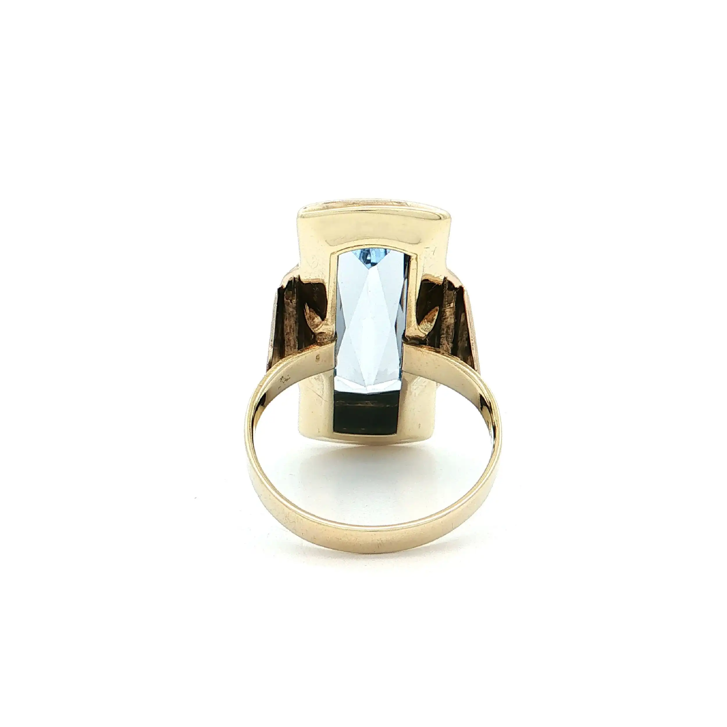 Ring Gelbgold mit Spinell Ring Gelbgold mit Spinell