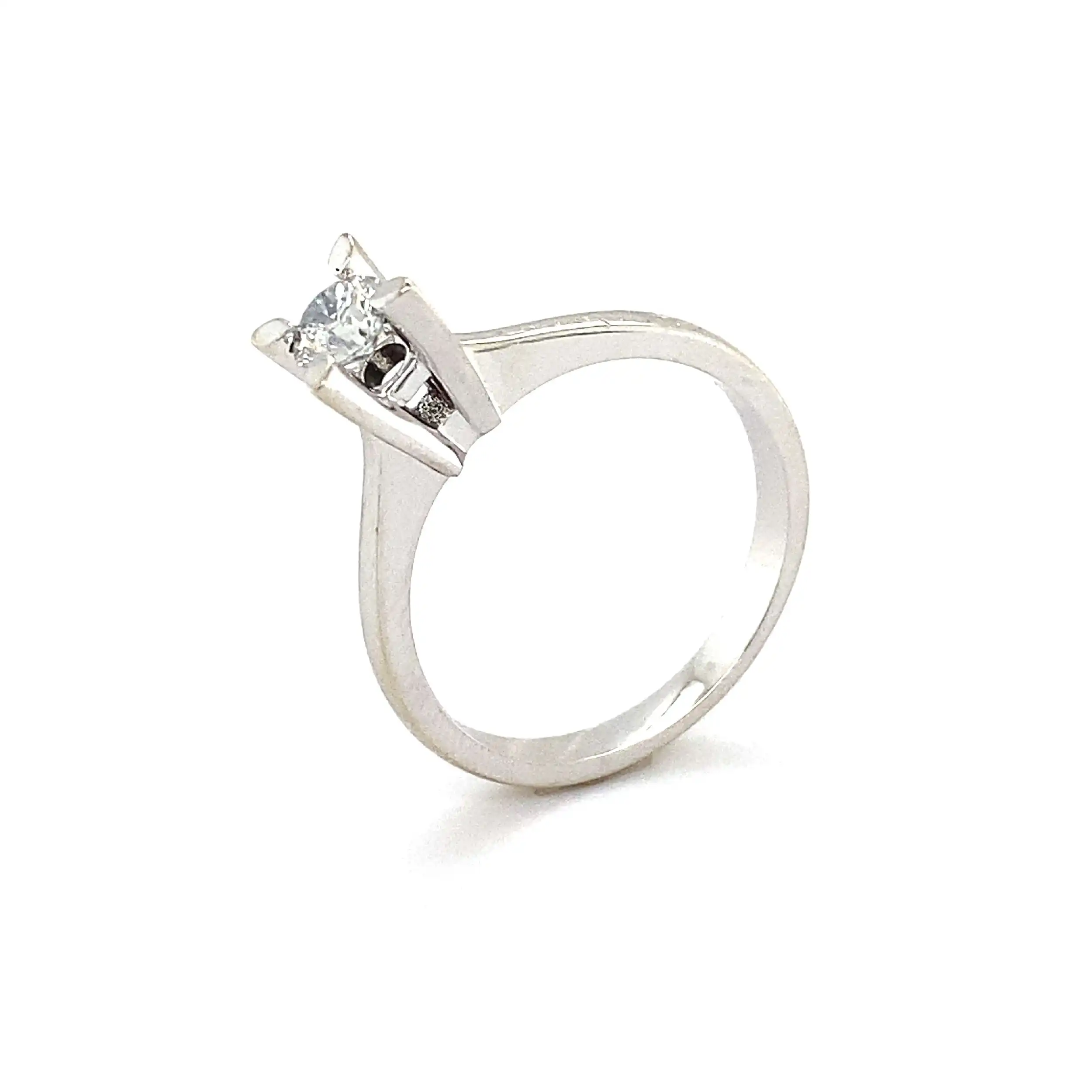 Ring Weißgold mit Brillant Ring Weißgold mit Brillant