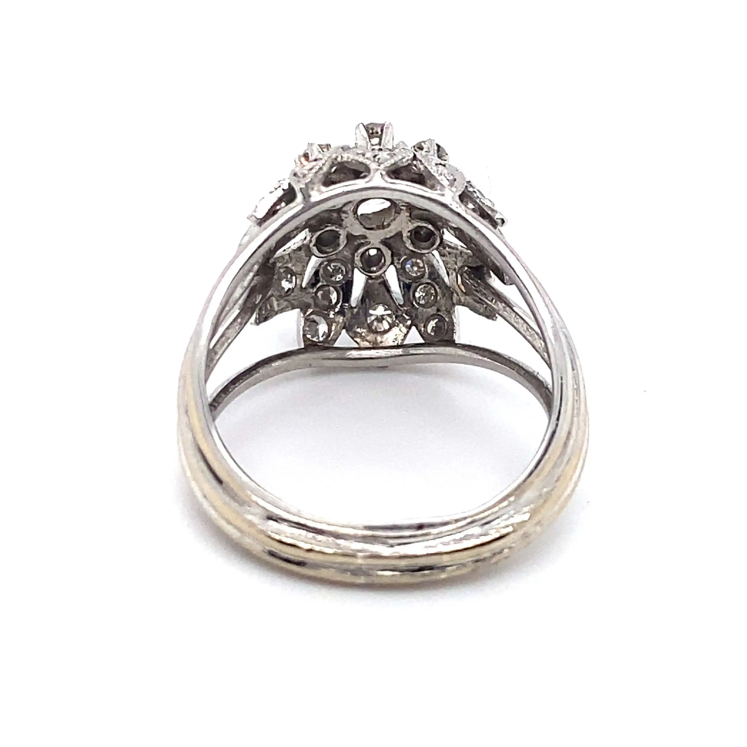Ring Weißgold mit Brillant und Diamanten Ring Weißgold mit Brillant und Diamanten