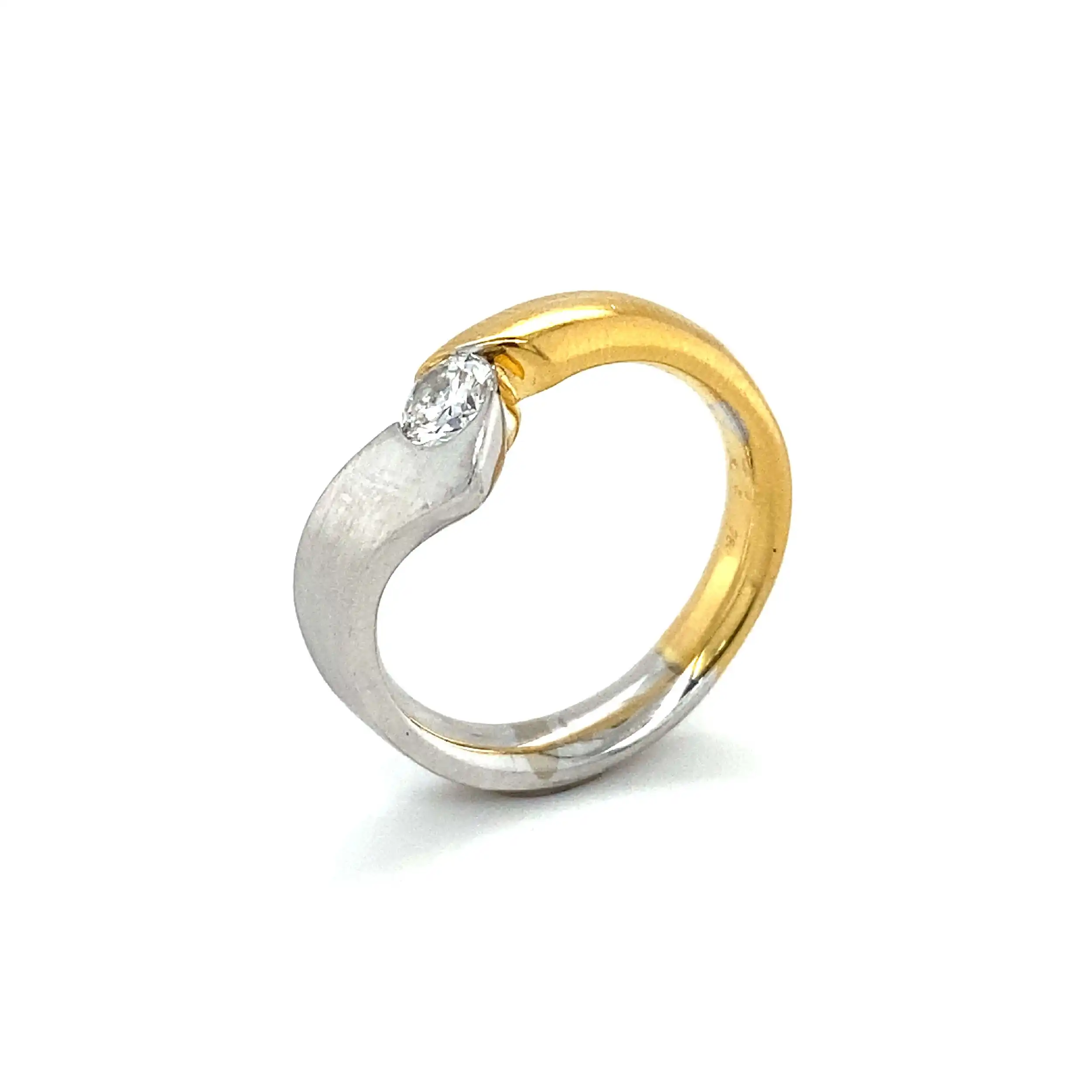 Ring Bicolor mit Brillant mit 0,33ct graviert Ring Bicolor mit Brillant mit 0,33ct graviert